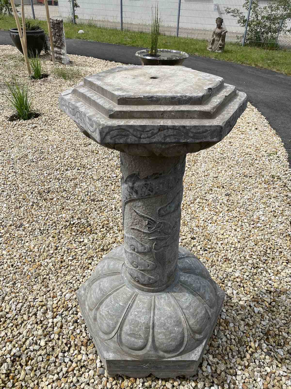 Chinesisches Garten Podest aus Naturstein f. Bonsai o. Buddha