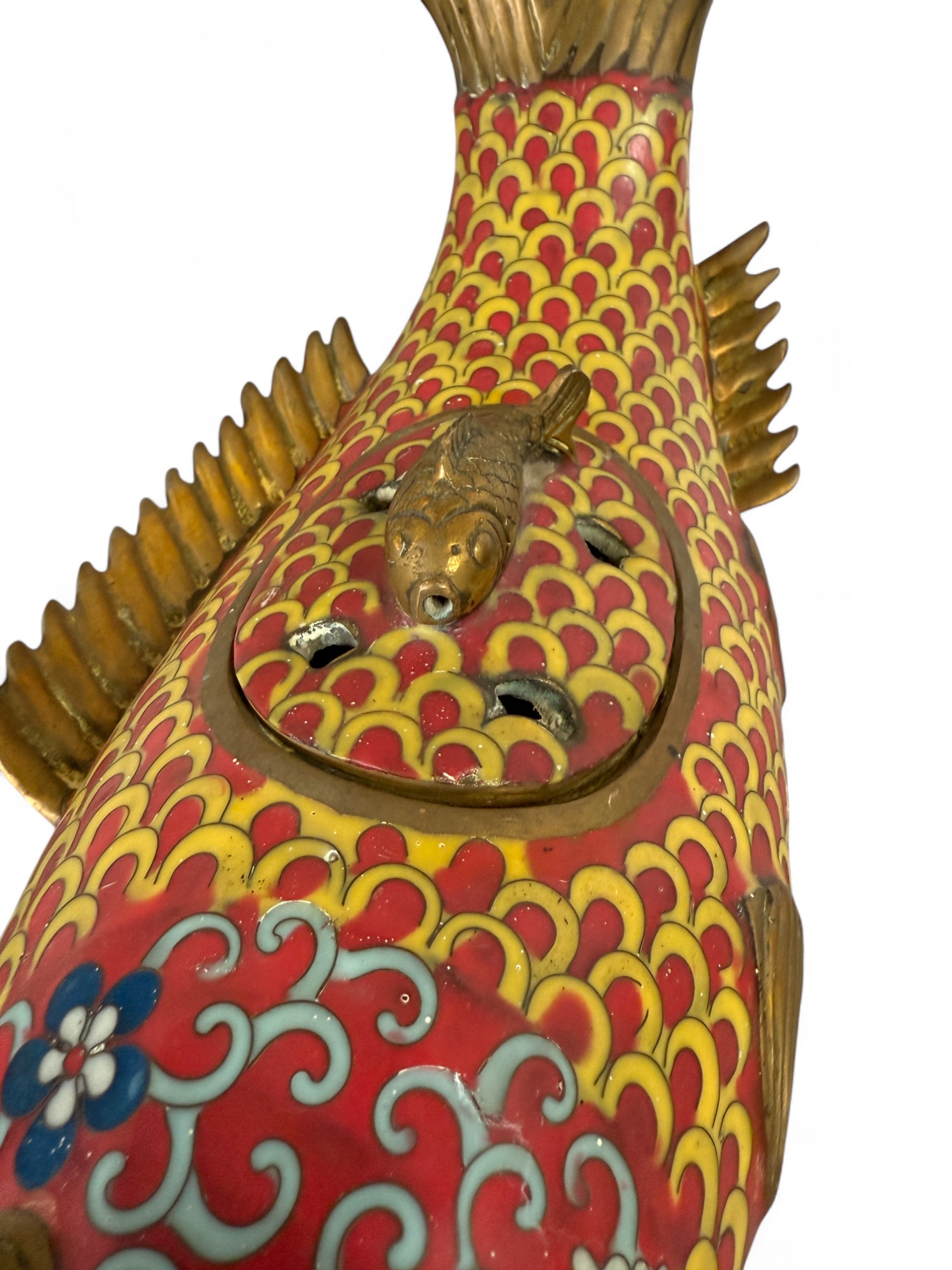 Koi Fisch Bronze Skulptur Cloisonné China mit Deckel – Räuchergefäß