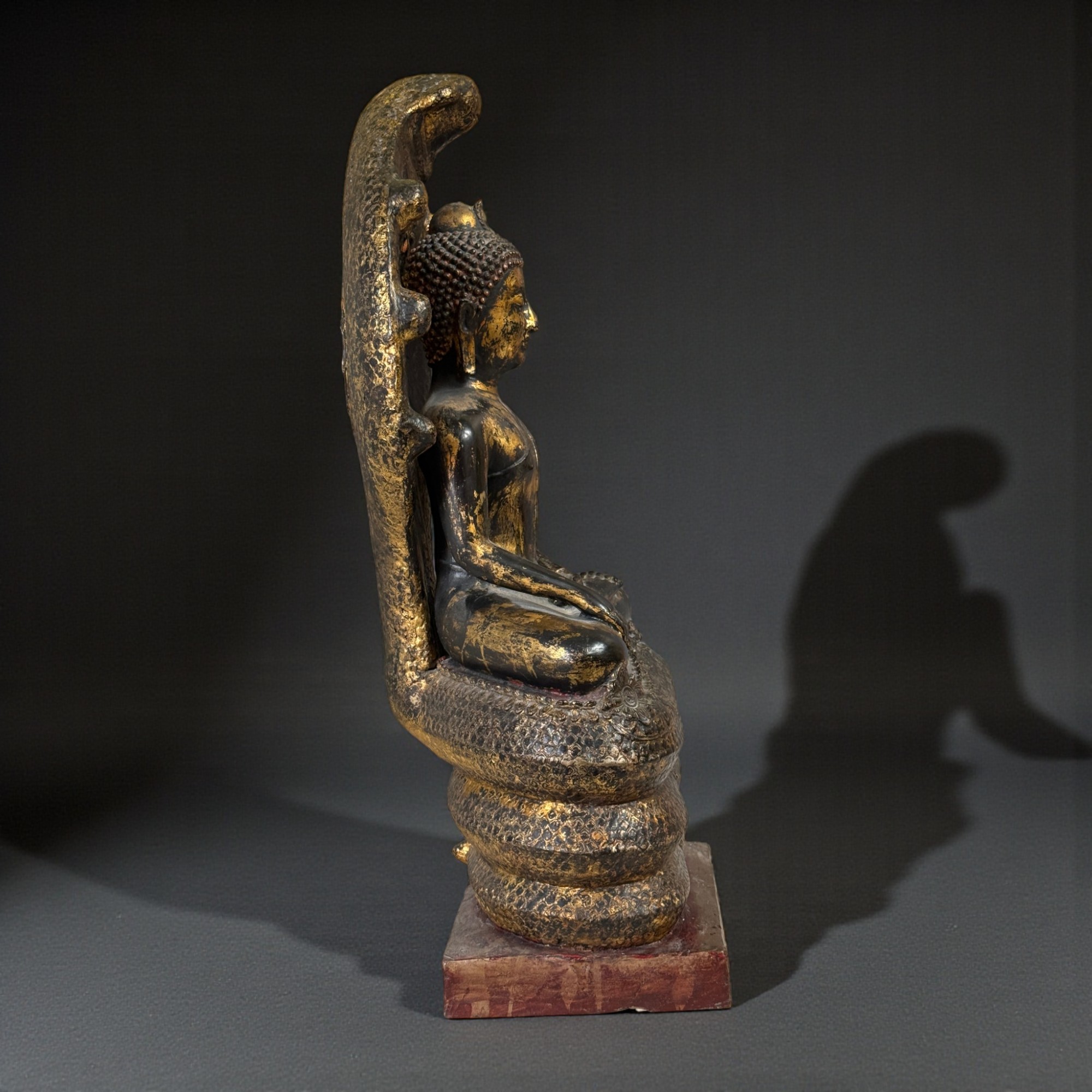 Naga Bronze Buddha Statue mit Mucalinda Schlange aus Burma
