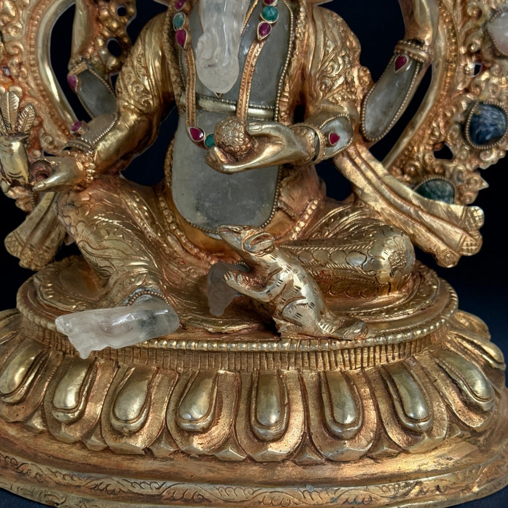 Ganesha Bronze Figur feuervergoldet mit Bergkristall Nepal
