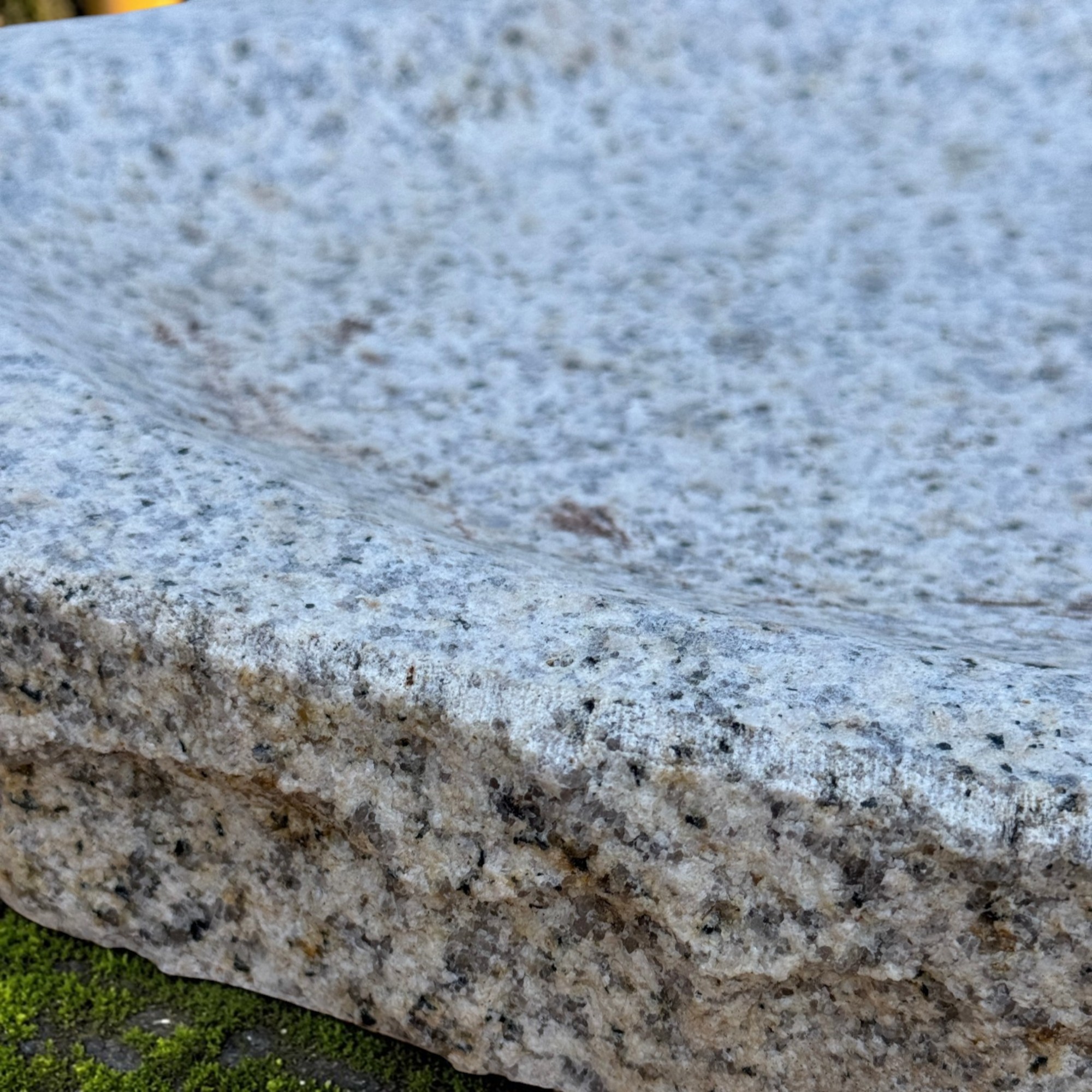 Granitstein Insekten Tränke – Bienen-Bar für den Garten