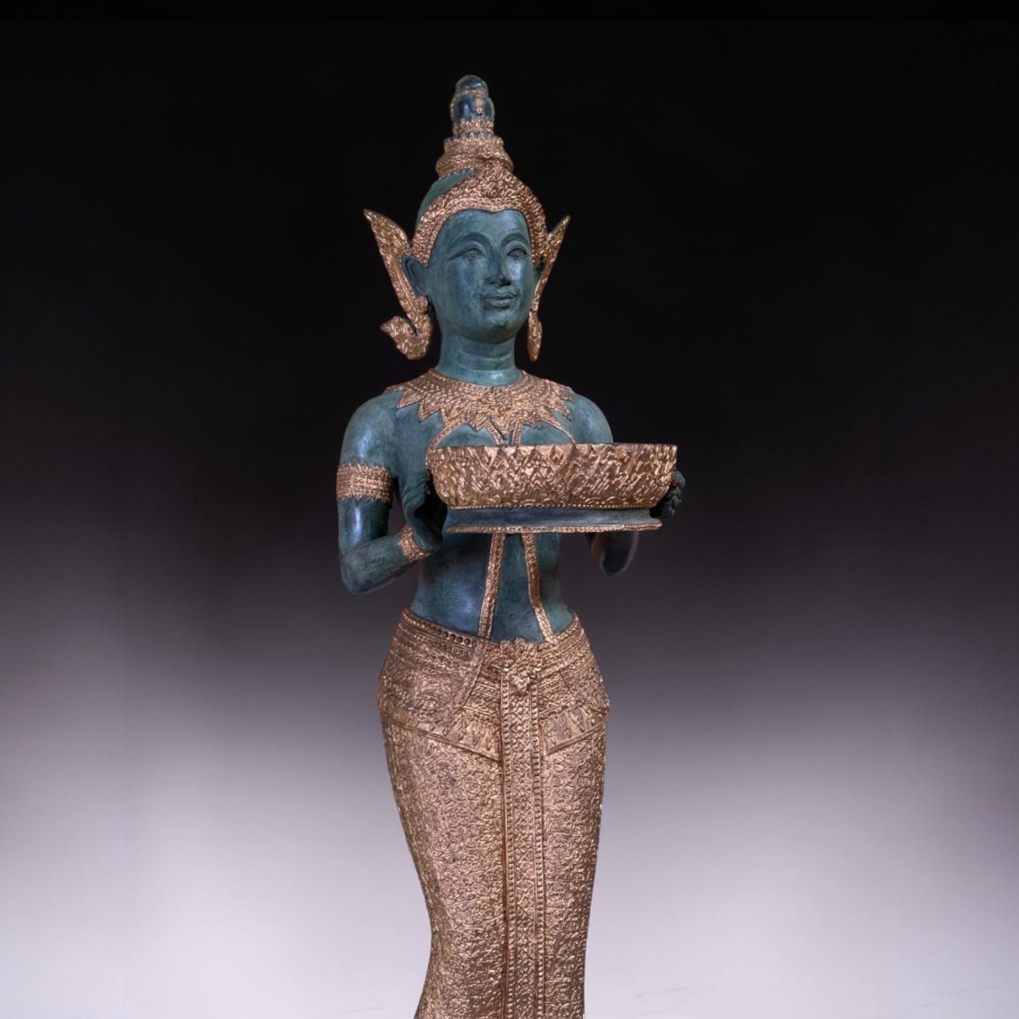Thailändischer Tempeldiener Statue aus Bronze - 115 cm groß