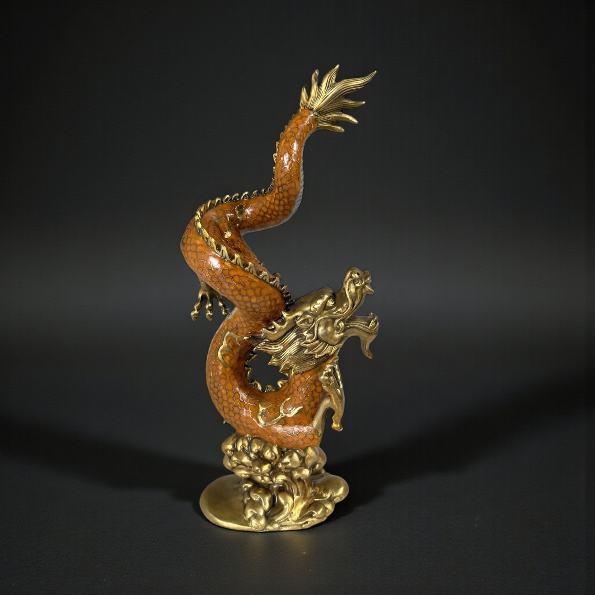 China Drachen Skulptur aus Bronze / Cloisonne