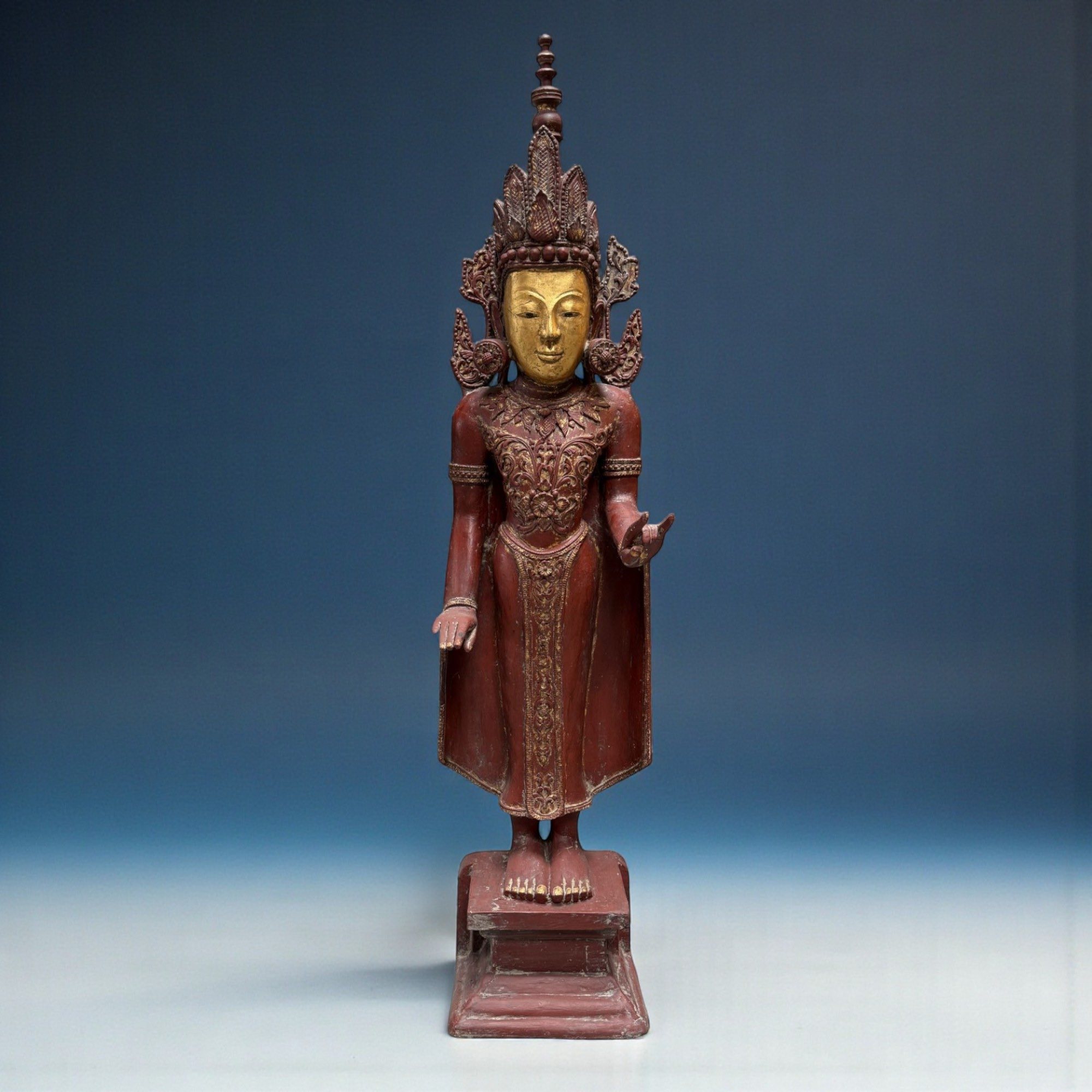 Jambupati Buddha Statue Birma Teak Holz Skulptur Karana Mudra
