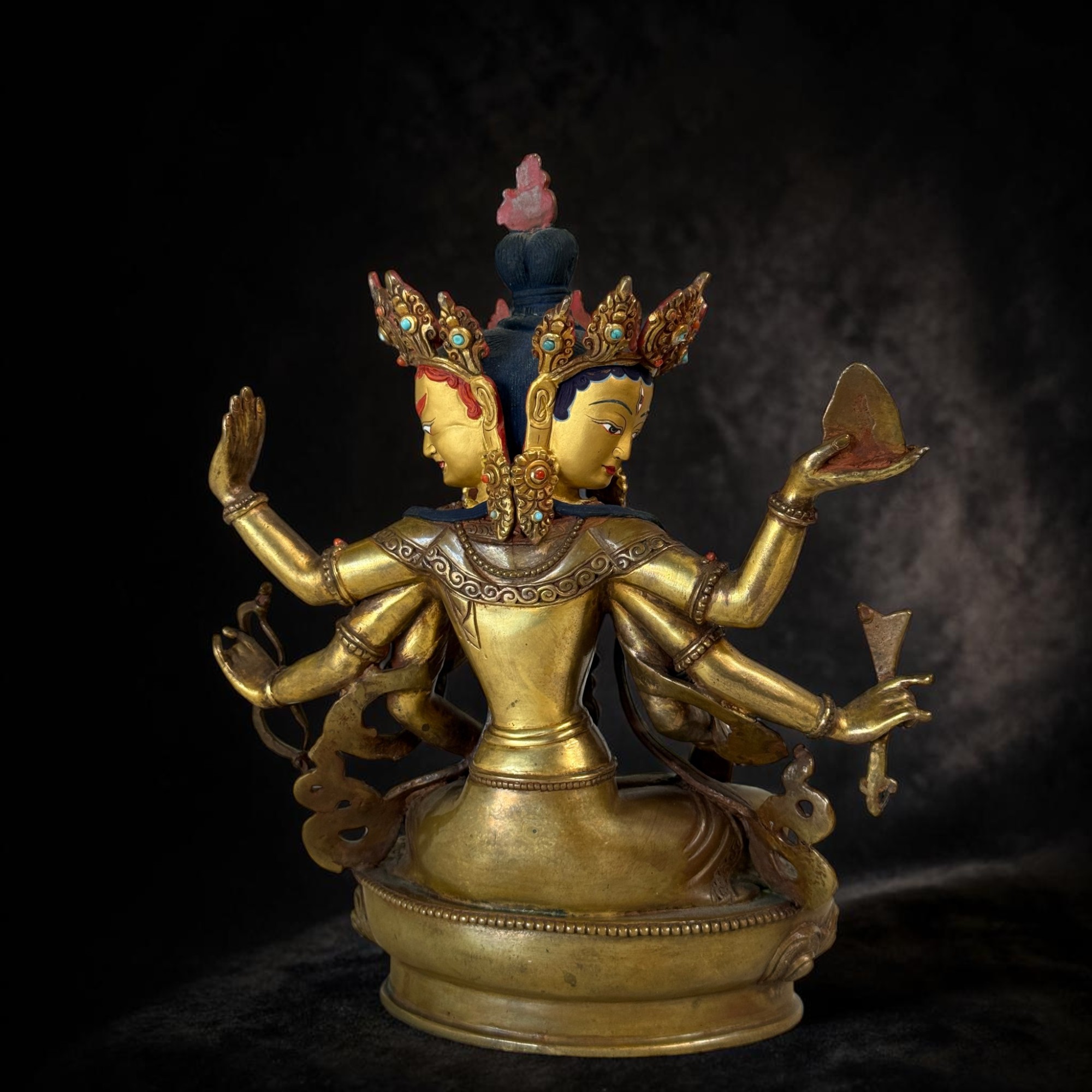 Namgyalma Kupferbronze Skulptur Himalaya, vergoldet mit Türkis & Koralle