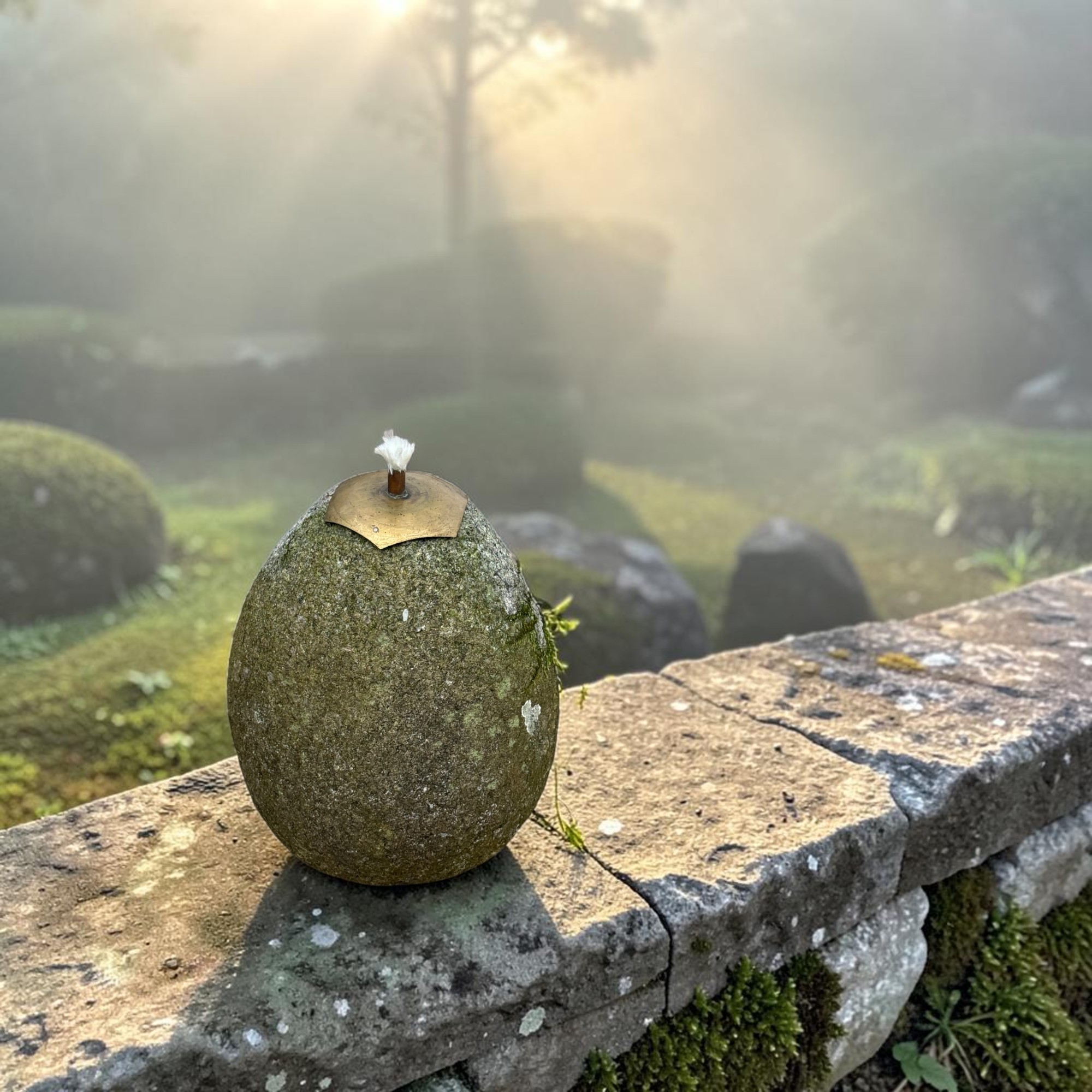 Gartenfackel aus Granit Stein – Massives Windlicht & Öllampe für Außen, wetterfest