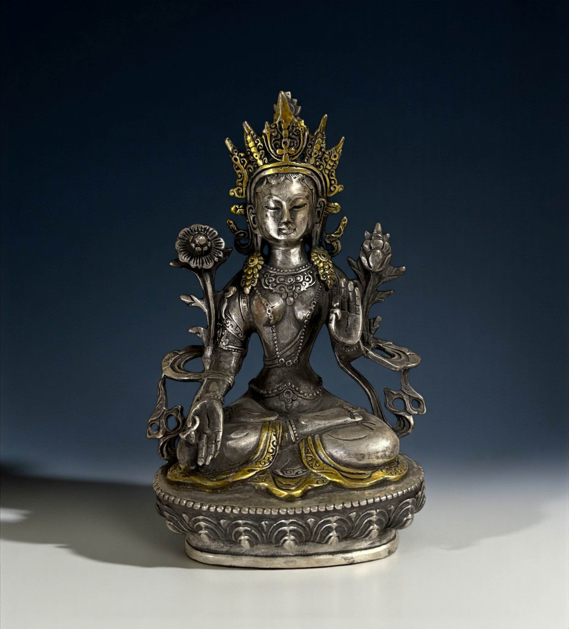Weiße Tara Figur Bronze Tibet/China 21 cm
