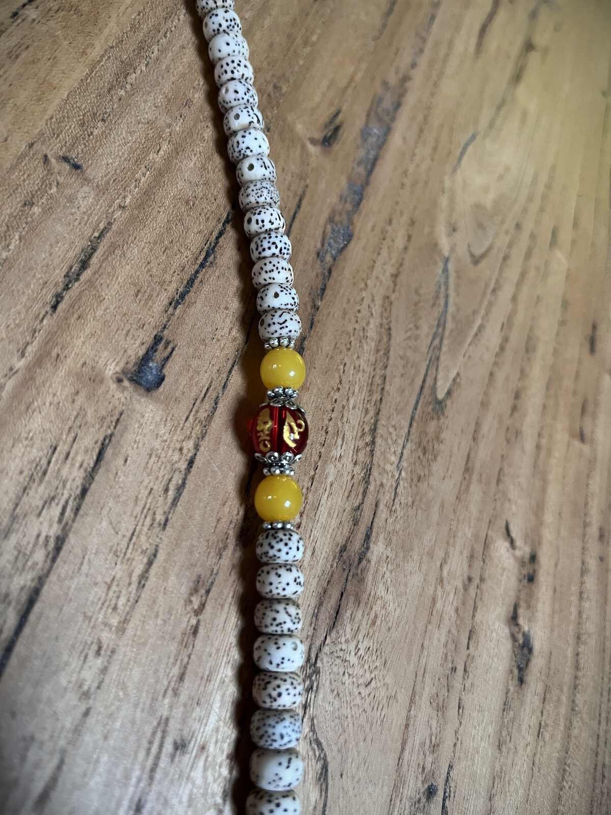 Gebetskette Mala 8 mm aus Lotussamen