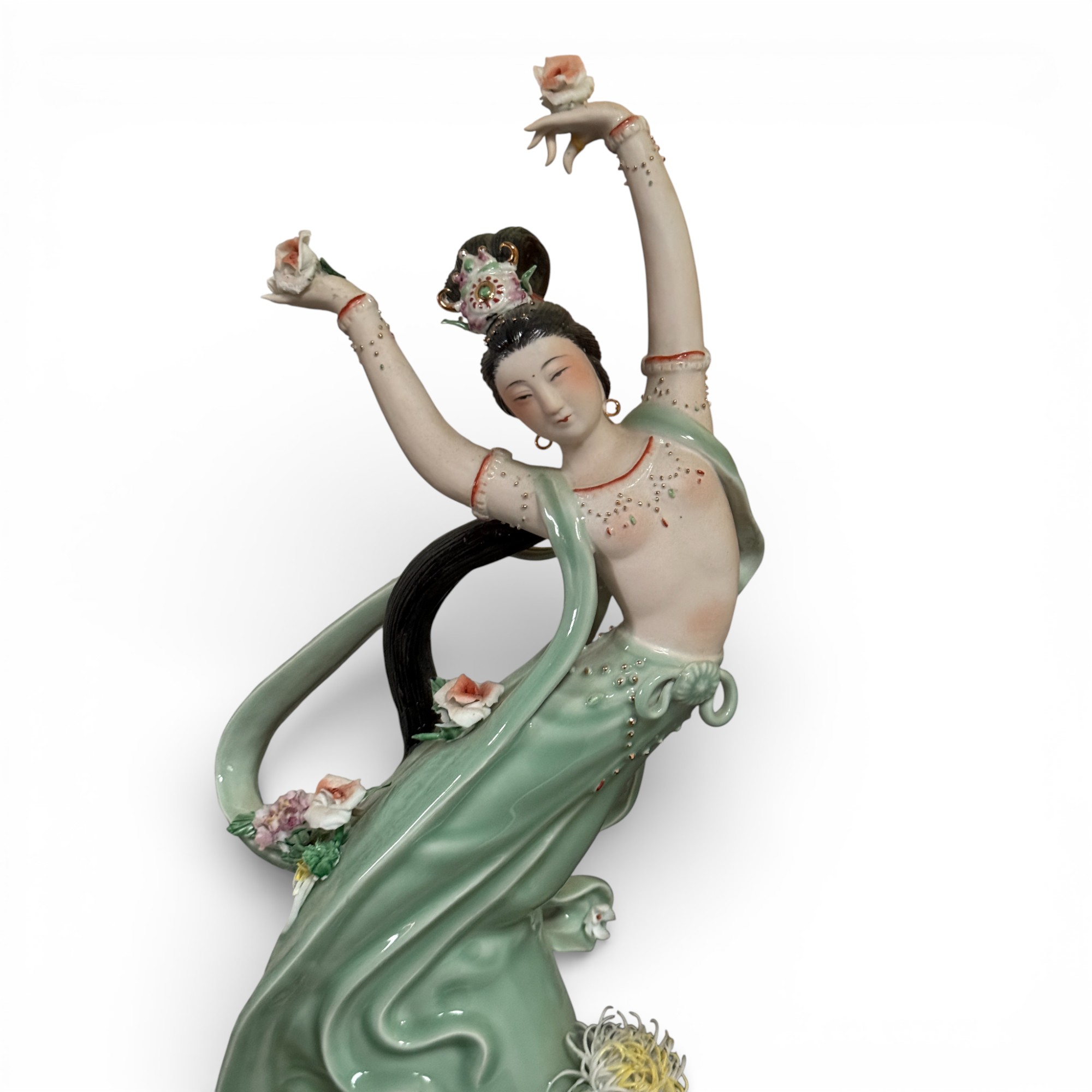 Buddha Figur Kwan-Yin aus Porzellan 47 cm groß