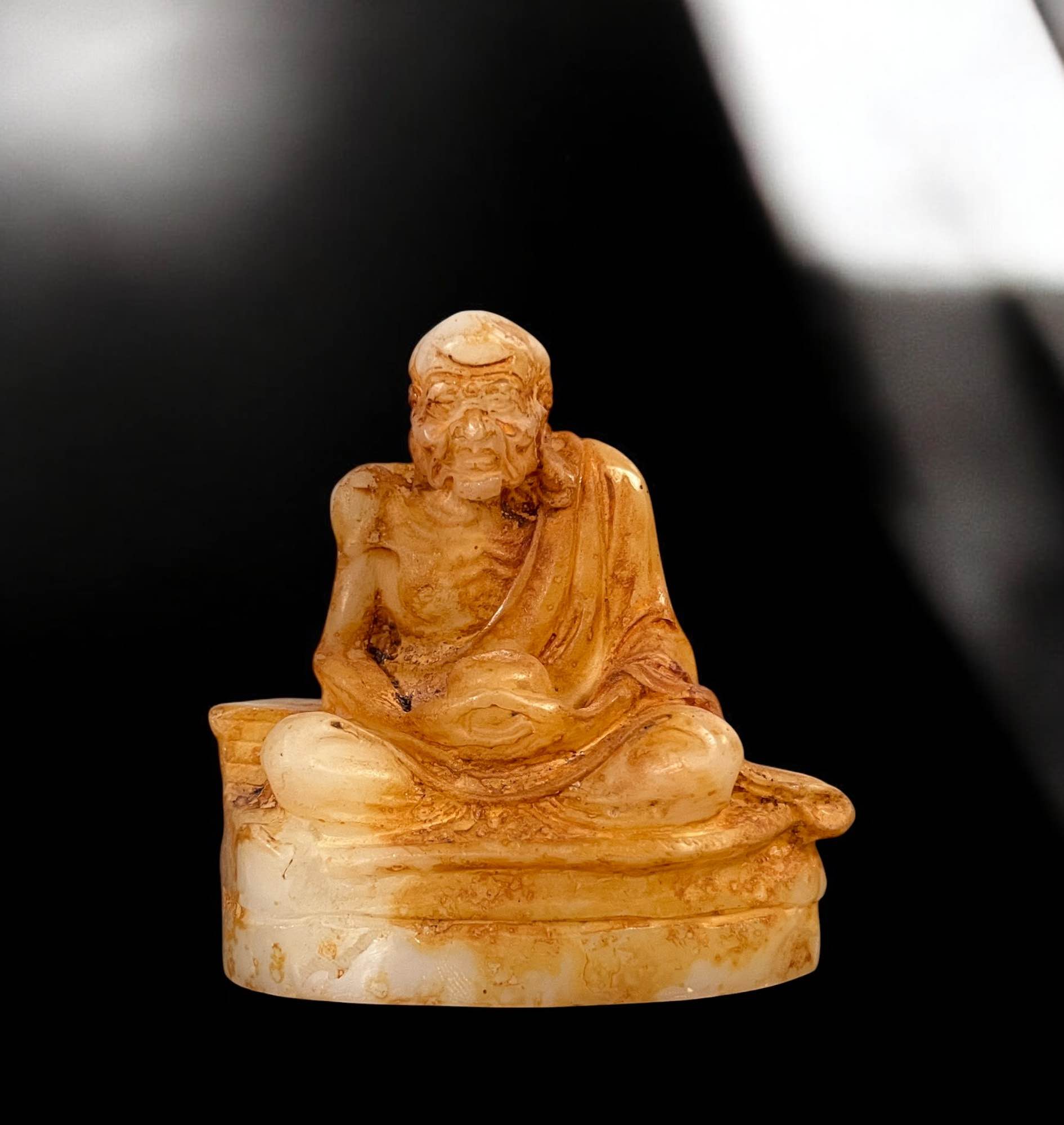 Arhat Lohan Figur (8,5cm) Hetian Jade