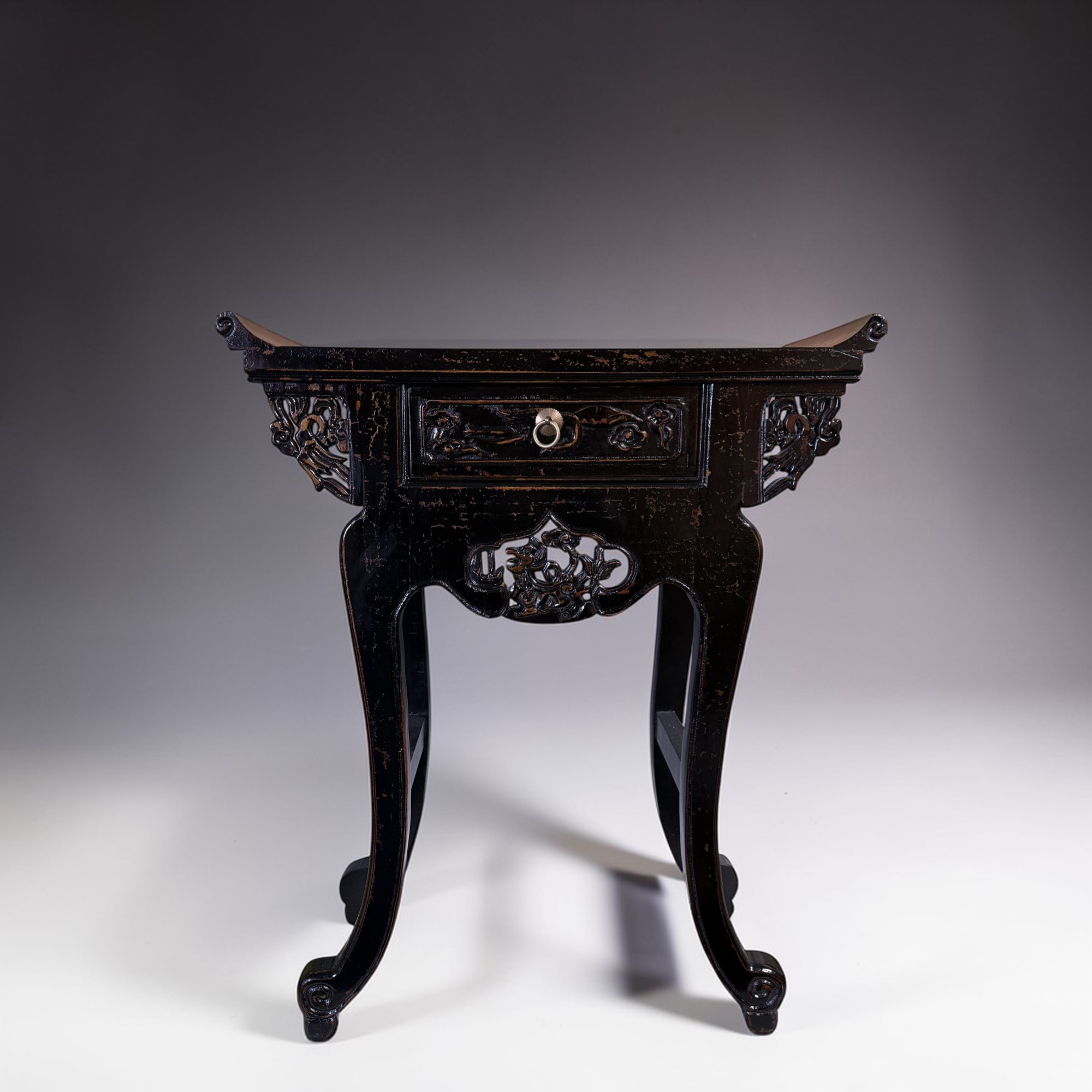 Chinesischer Altartisch Schwarz – Massives Ulmenholz Konsole (84,5 cm)