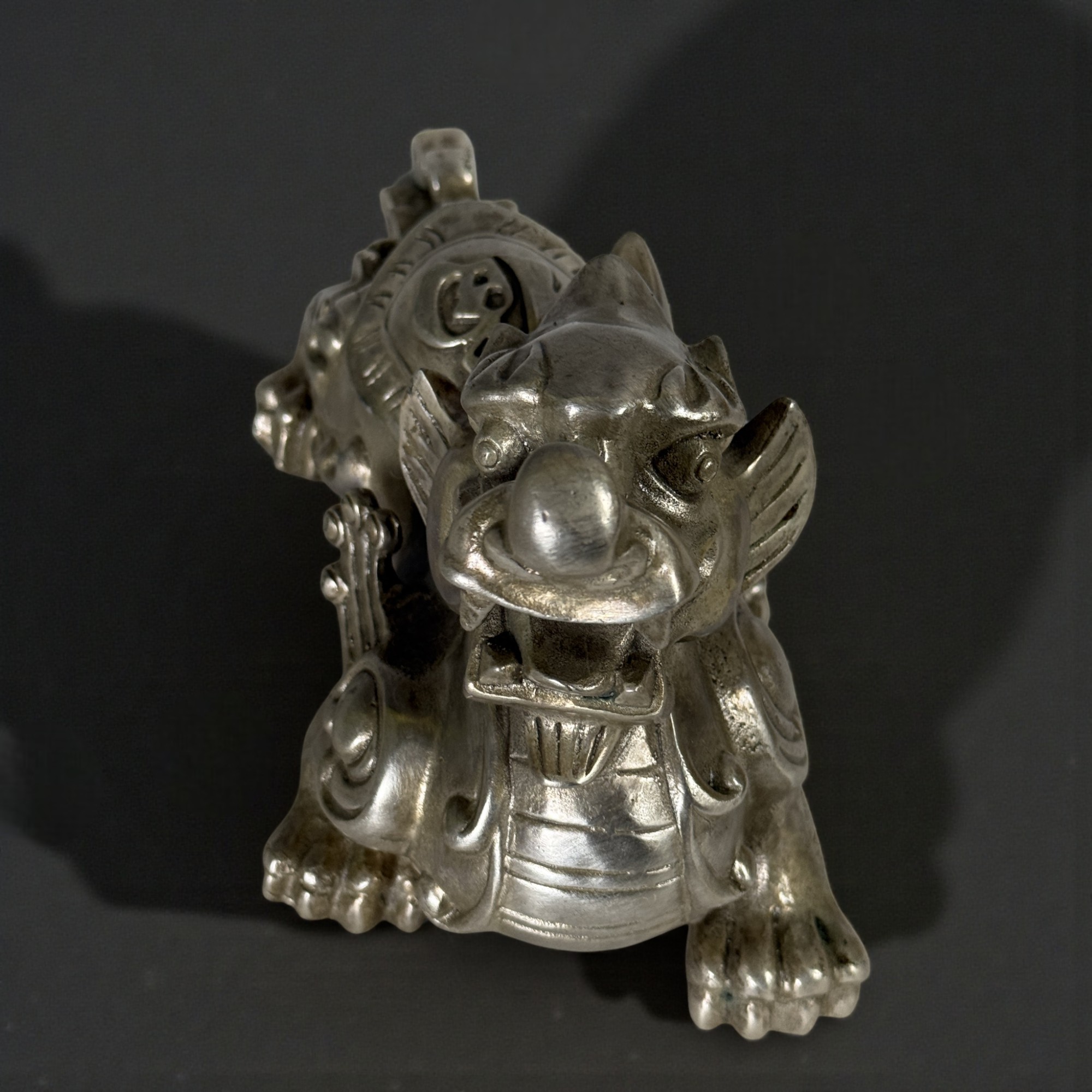 Wächterlöwe Pixiu Skulptur aus Bronze – Feng Shui Glücksbringer & Dekofigur