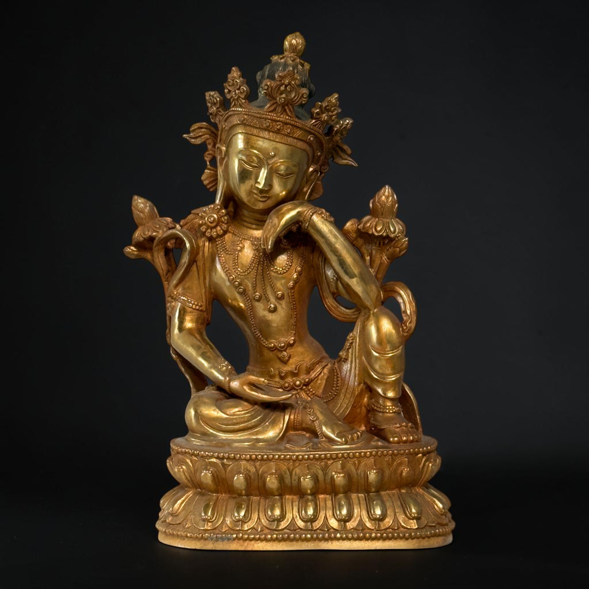 Gekrönte Guan Yin Bronze Figur aus Tibet/China (Sichuan) – 34,5 cm – Antikmarkt Sammlerstück