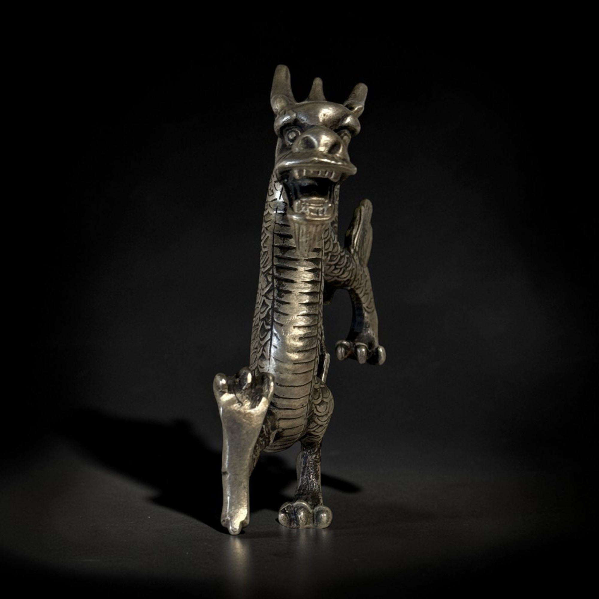 Chinesische Drachen Figur Bronze Skulptur 28 cm lang