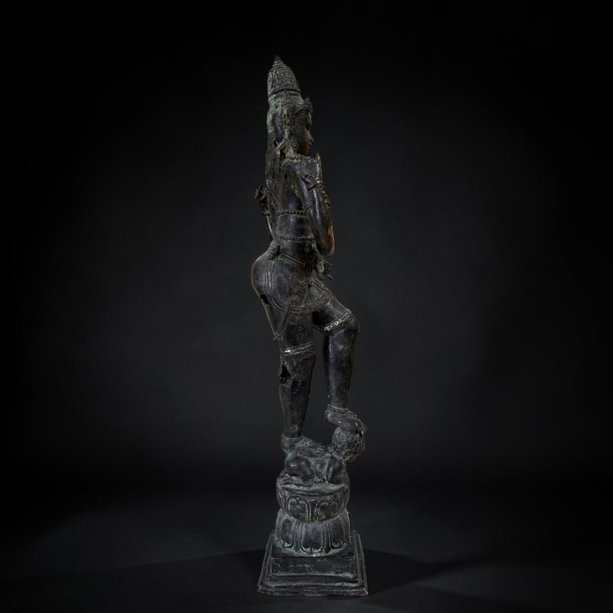 Indische Bronze Statue Devi Shakti im Chola Stil - 106 cm groß