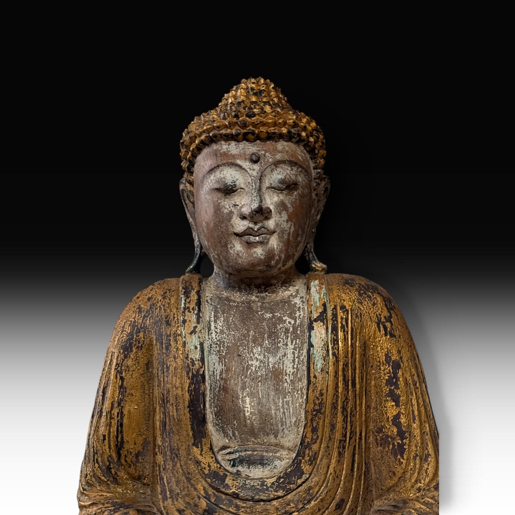 Vintage Buddha Statue Suarholz – Meditation Skulptur mit Goldpatina, 61 cm