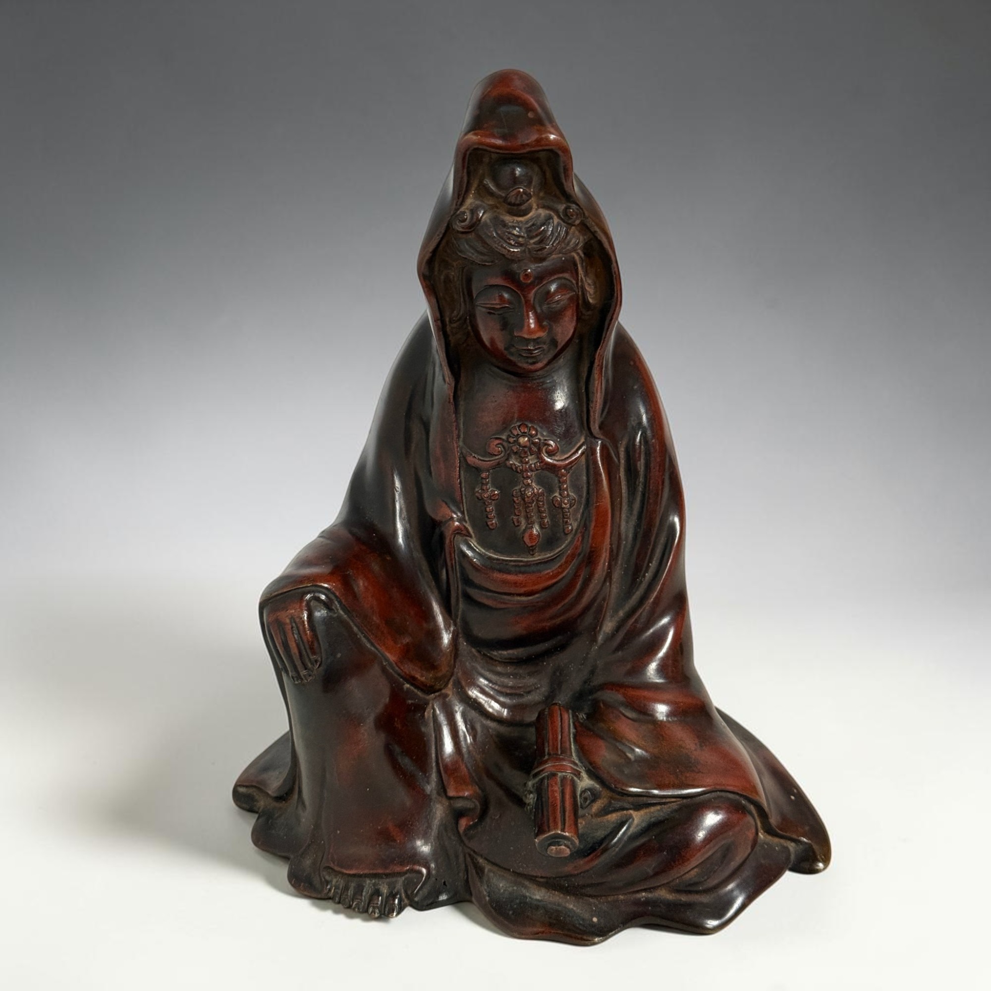 Alte Japan Kannon Bronze Figur – Signiert „Seiko“ – 19. Jhdt. – 2,9 kg – 22,5 cm