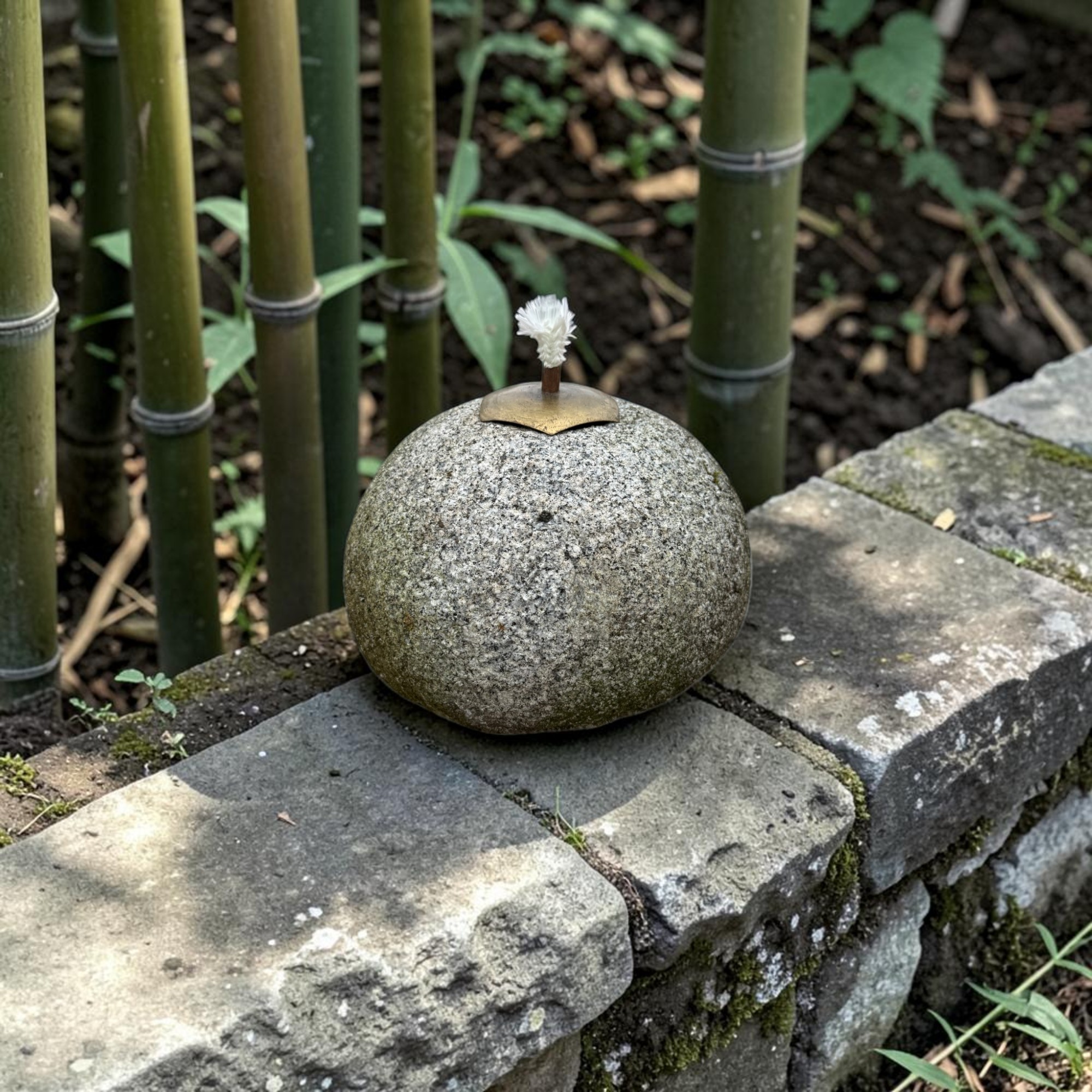 Gartenfackel aus Granit Stein – Massives Windlicht & Öllampe für Außen, wetterfest
