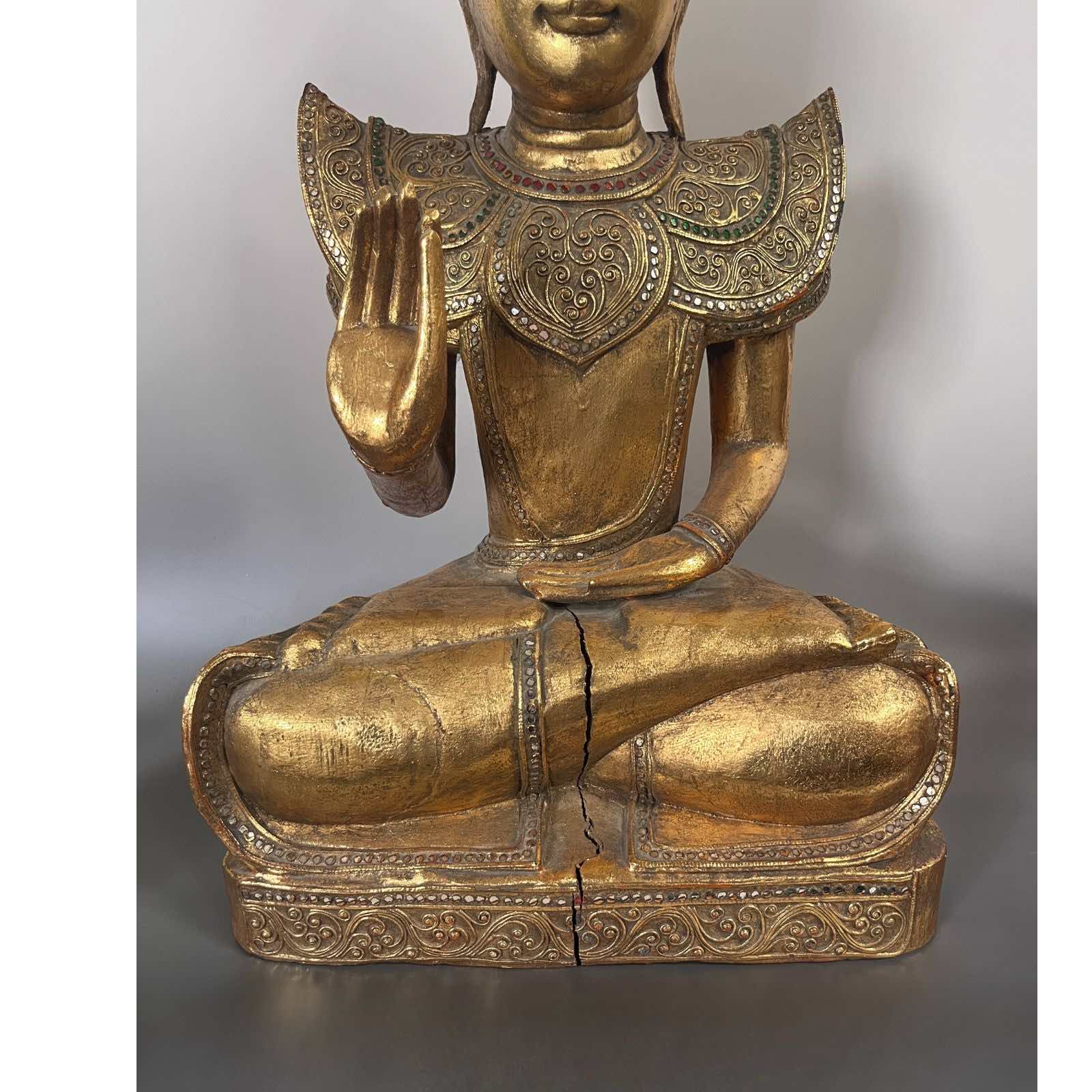 Holz Buddha lehrende Geste