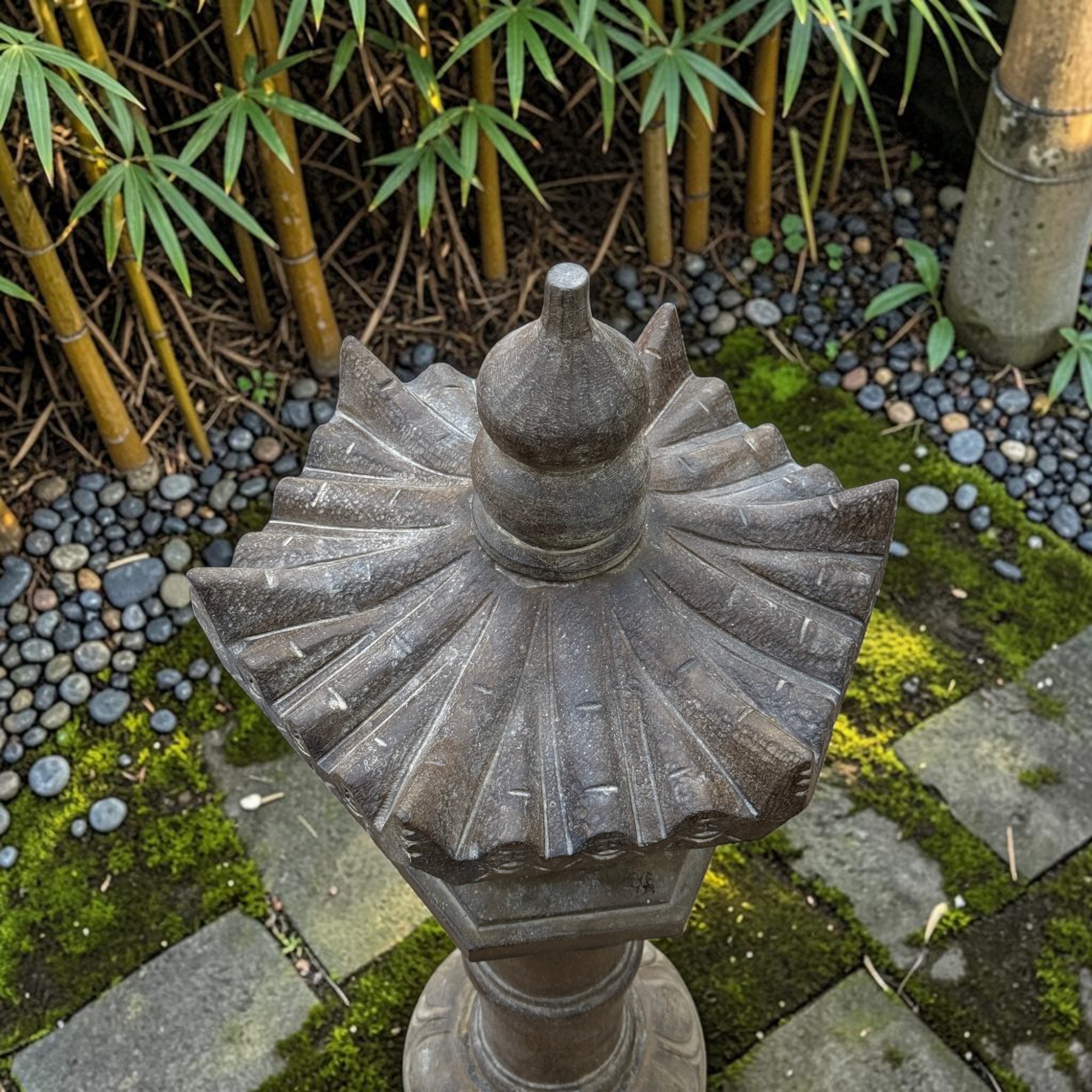 Traditionelle Steinlaterne China - Geisterhaus aus Naturstein - 60 kg