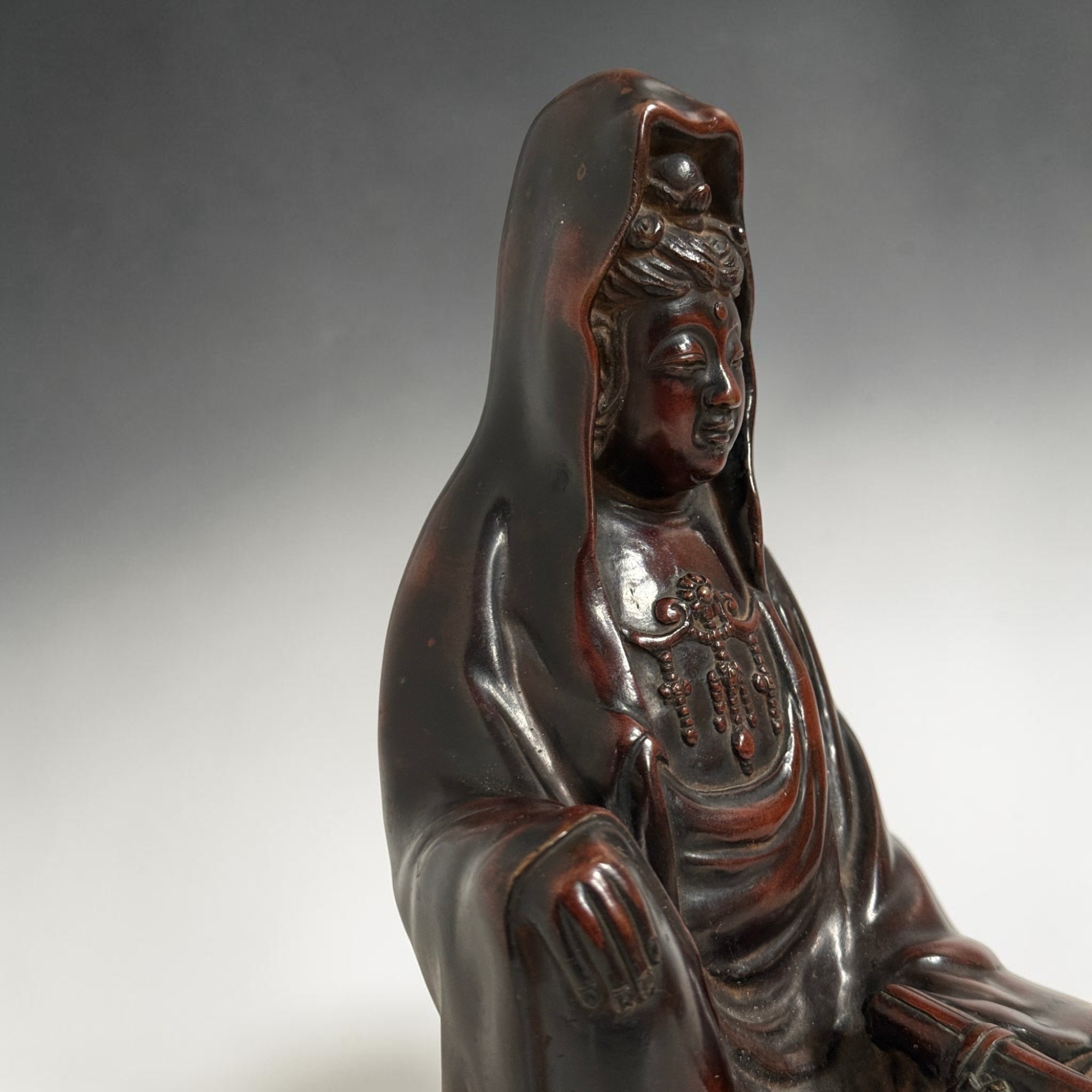 Alte Japan Kannon Bronze Figur – Signiert „Seiko“ – 19. Jhdt. – 2,9 kg – 22,5 cm