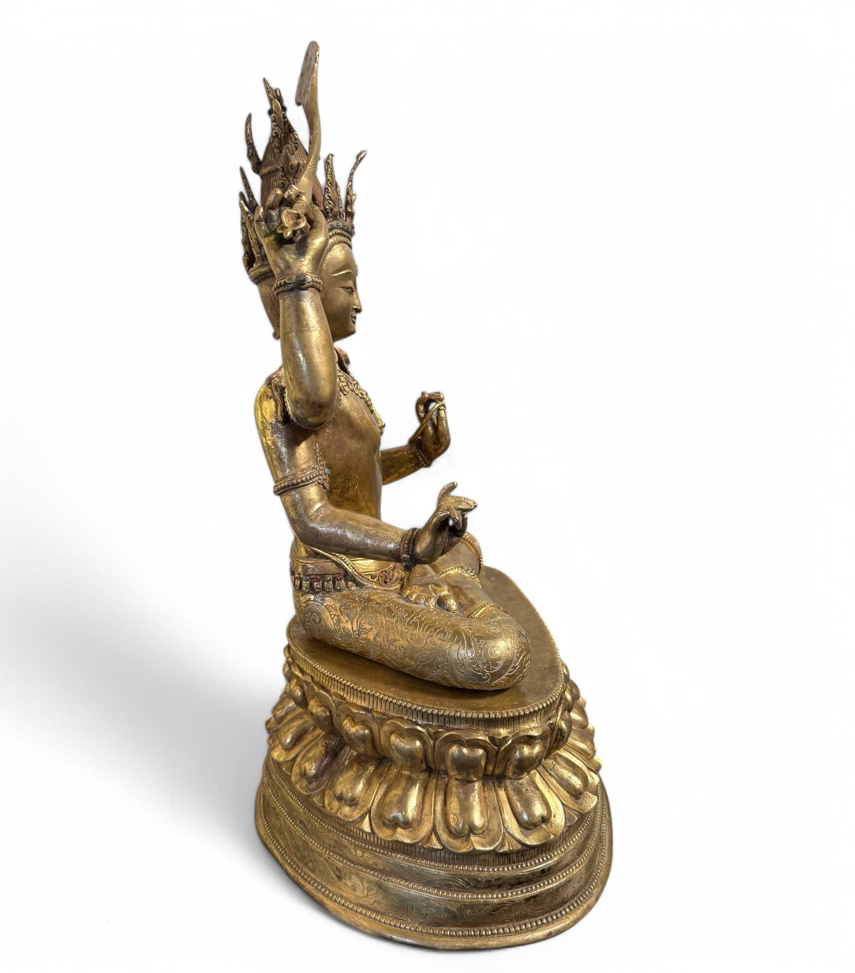 Vergoldete Manjsuhri Statue Bodhisattva mit Rubin & Türkis