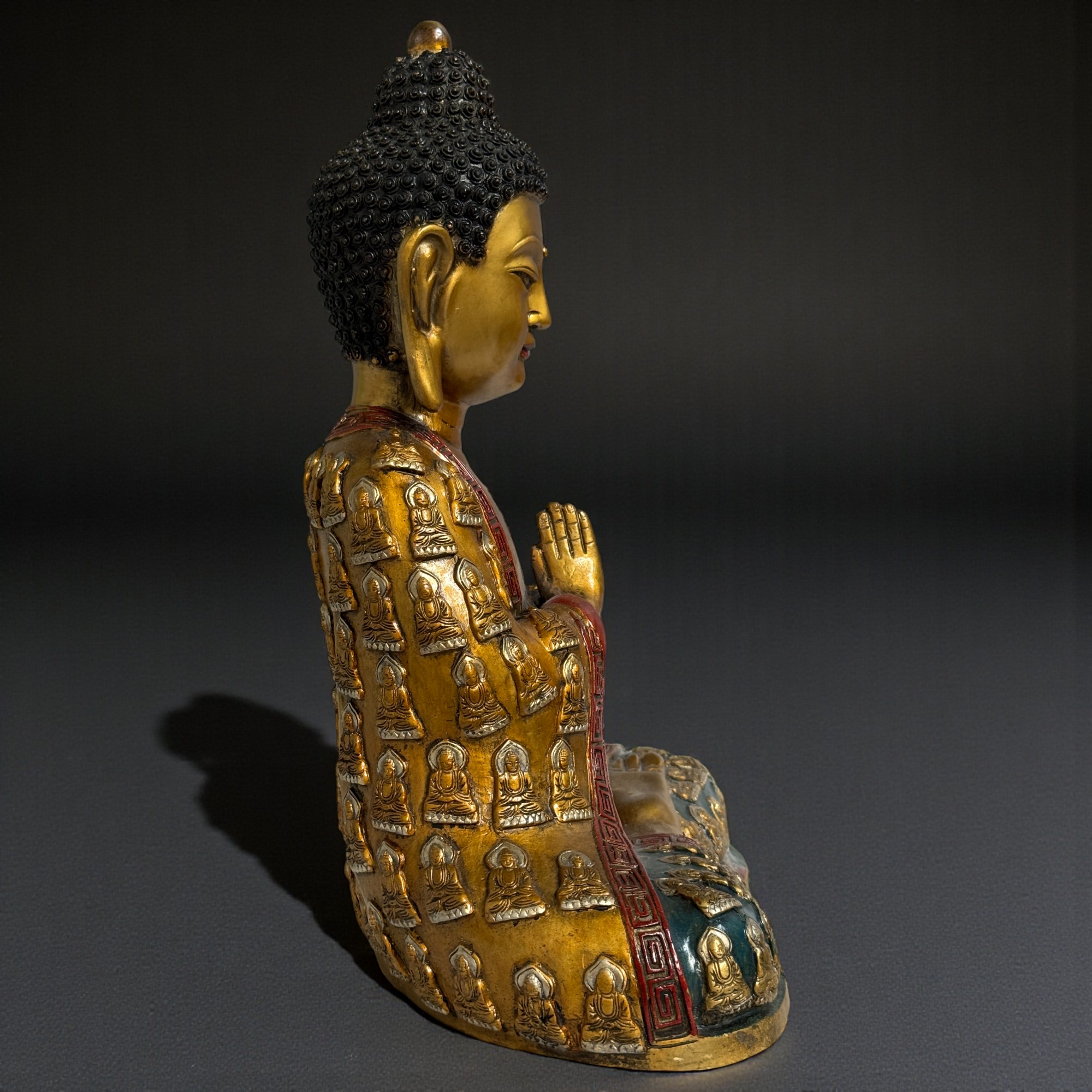 Bronze Buddha Figur – Tibet/China Grenzregion – 41 cm – Anjali Mudra – Verziertes Gewand