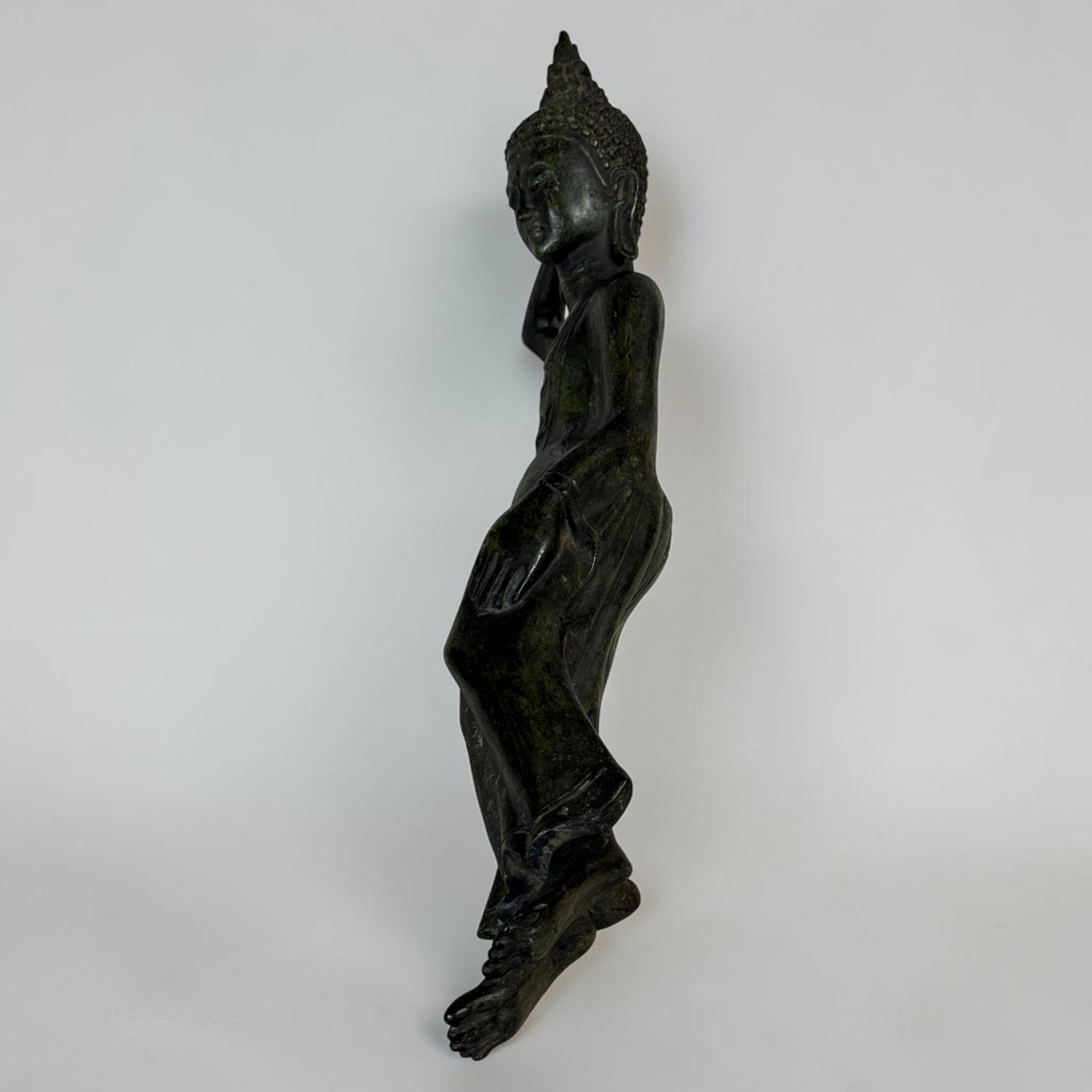 Alter liegender Nirvana Buddha aus Bronze Thailand