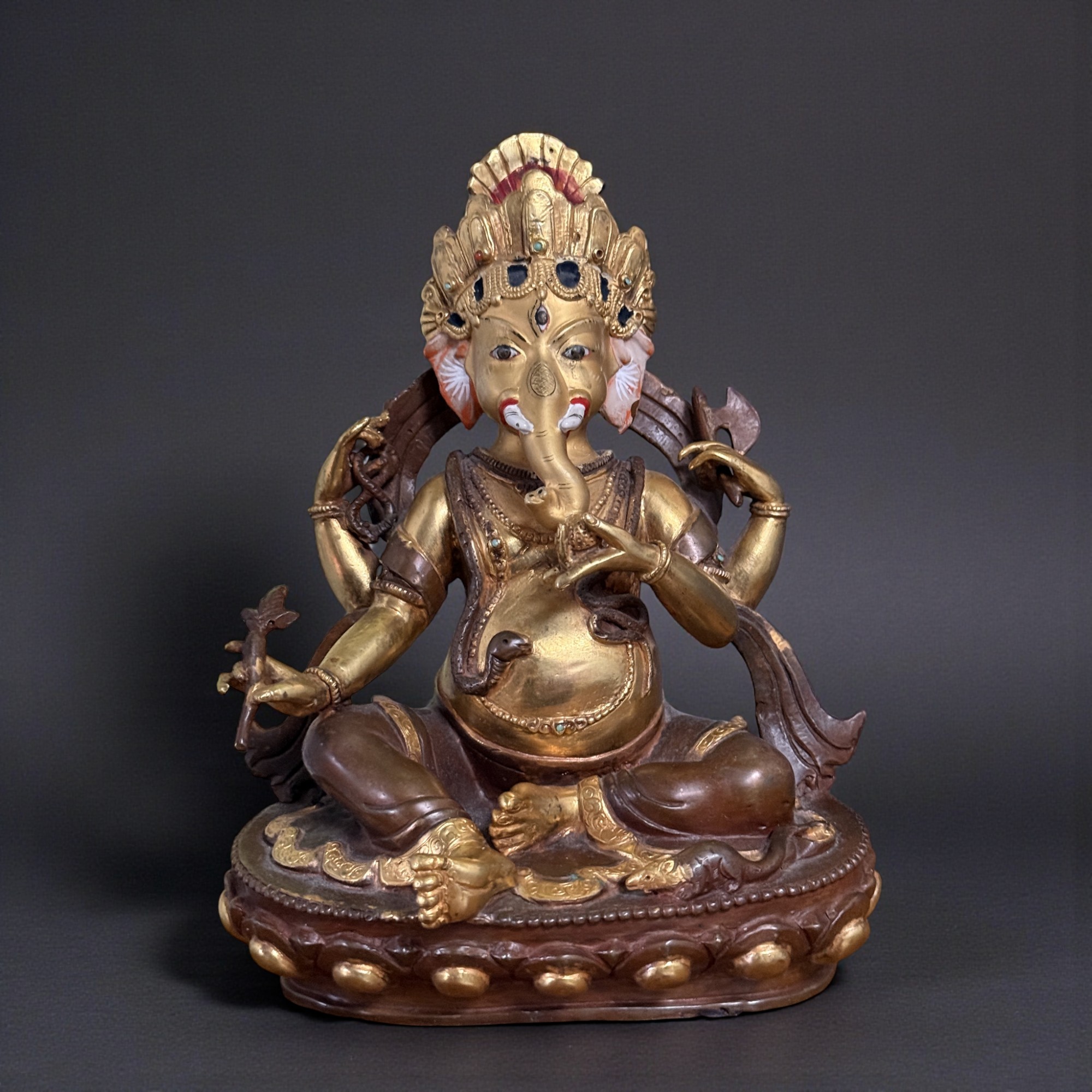 Ganesha Figur aus Bronze mit Teilvergoldung, Nepal