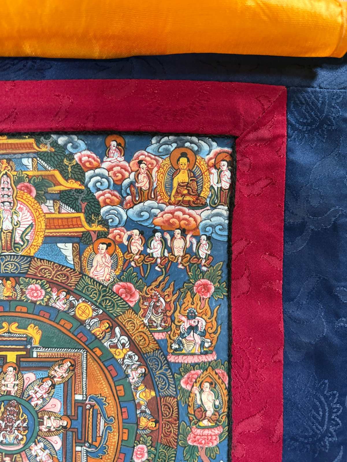 Handgemaltes Thangka Nepal – Buddhas & Mandala, ca. 30 J.