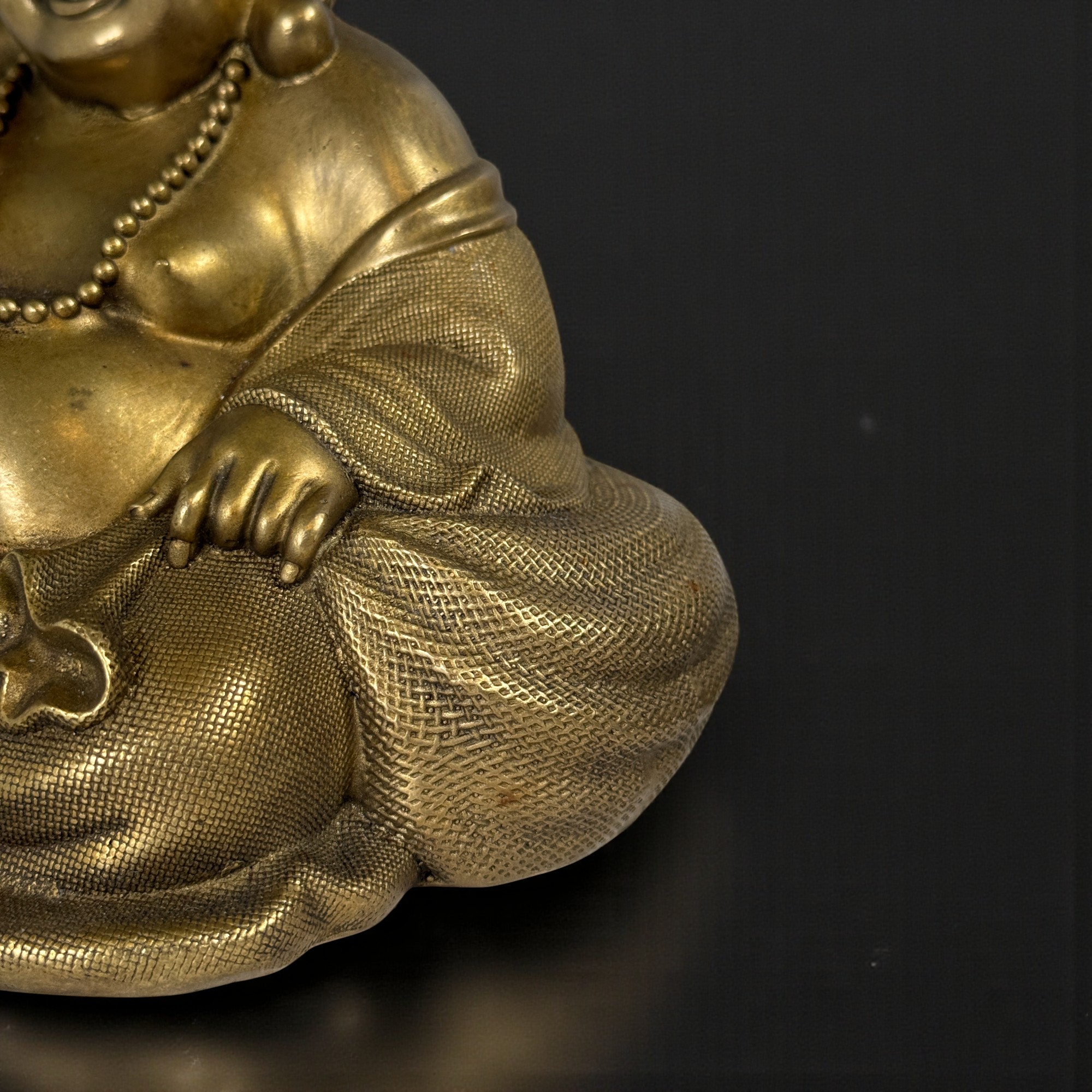 Glücksbringer aus China - Budai Skulptur aus Bronze