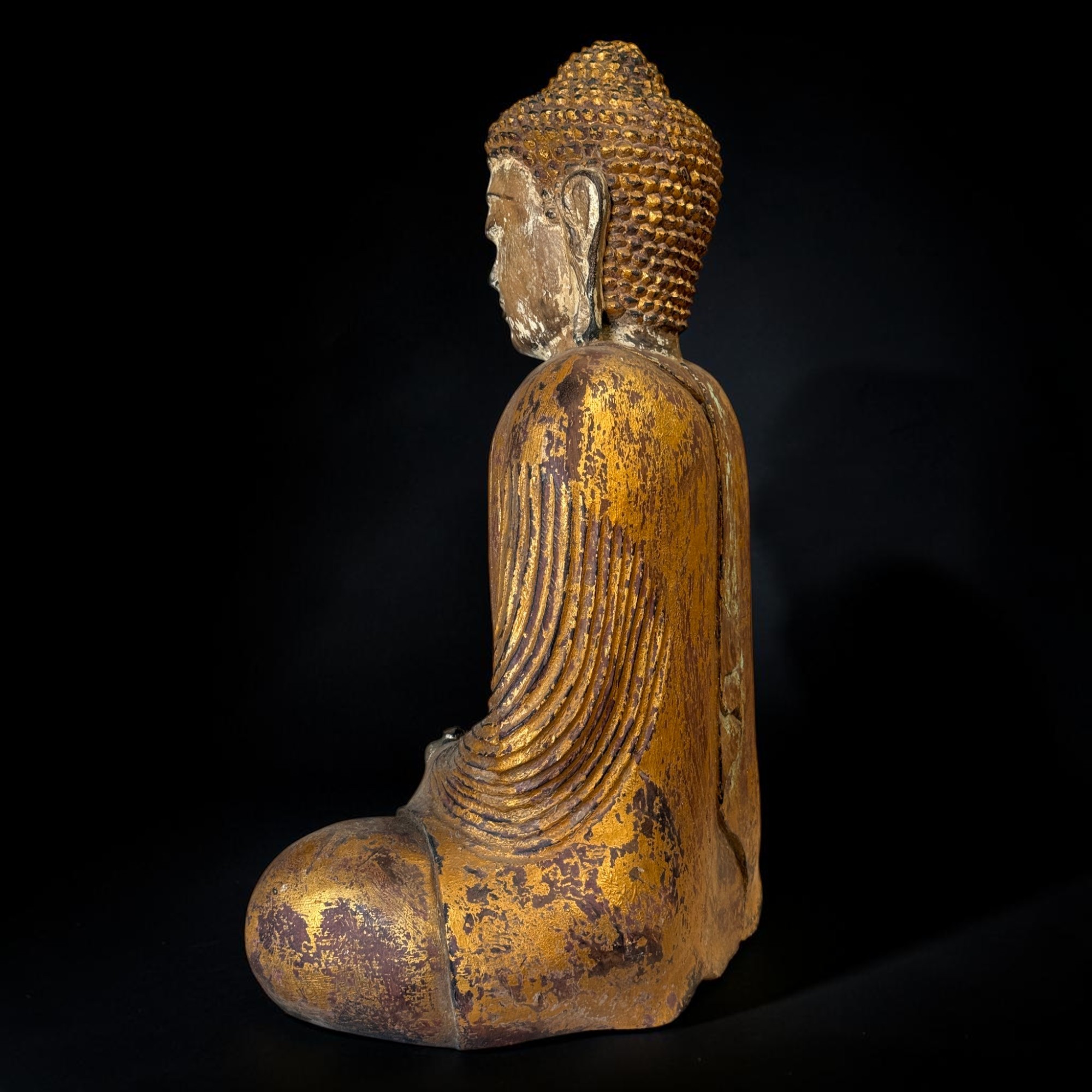 Massiver Suarholz Buddha Meditierend – Handarbeit & Vintage-Look (63 cm)