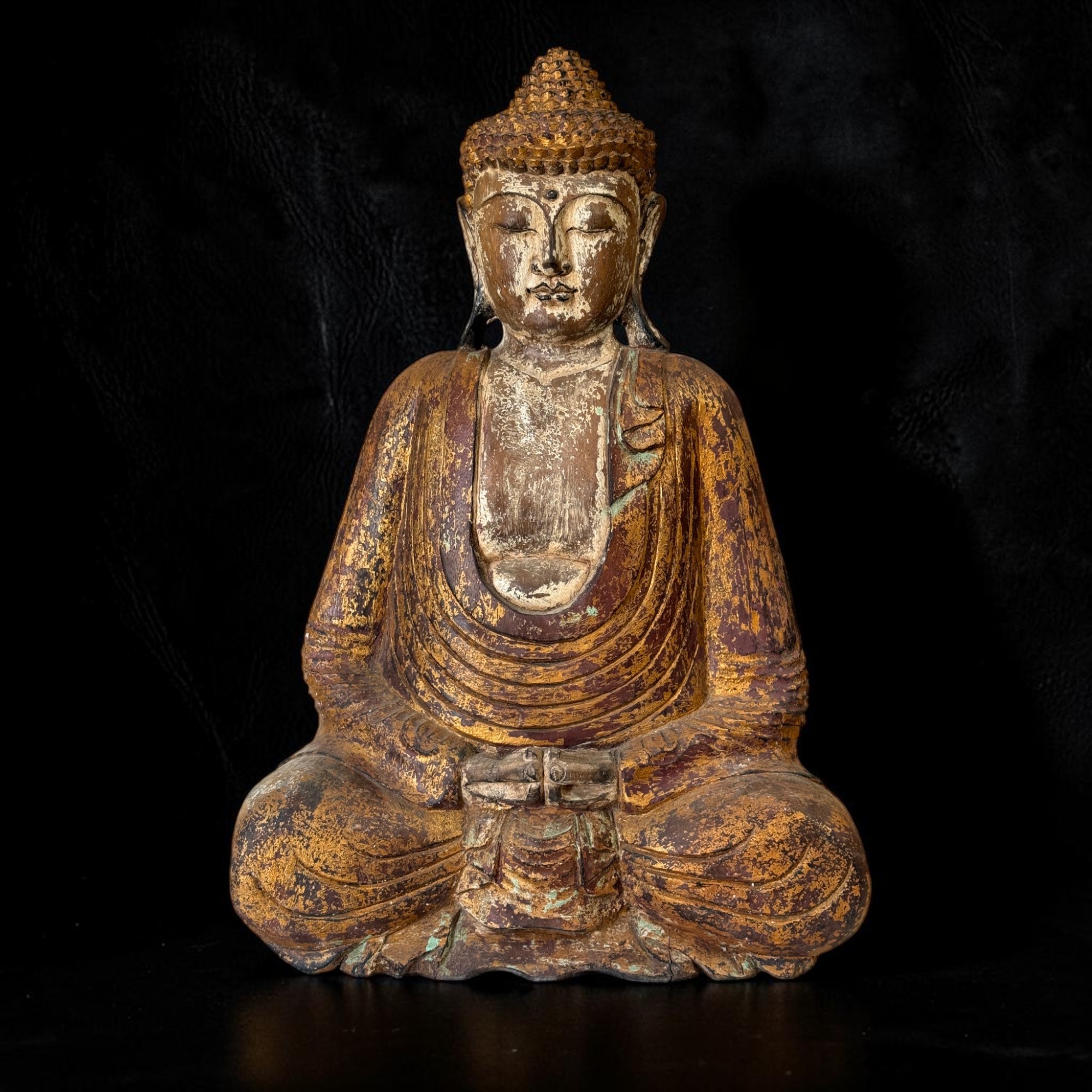 Massiver Suarholz Buddha Meditierend – Handarbeit & Vintage-Look (65 cm)