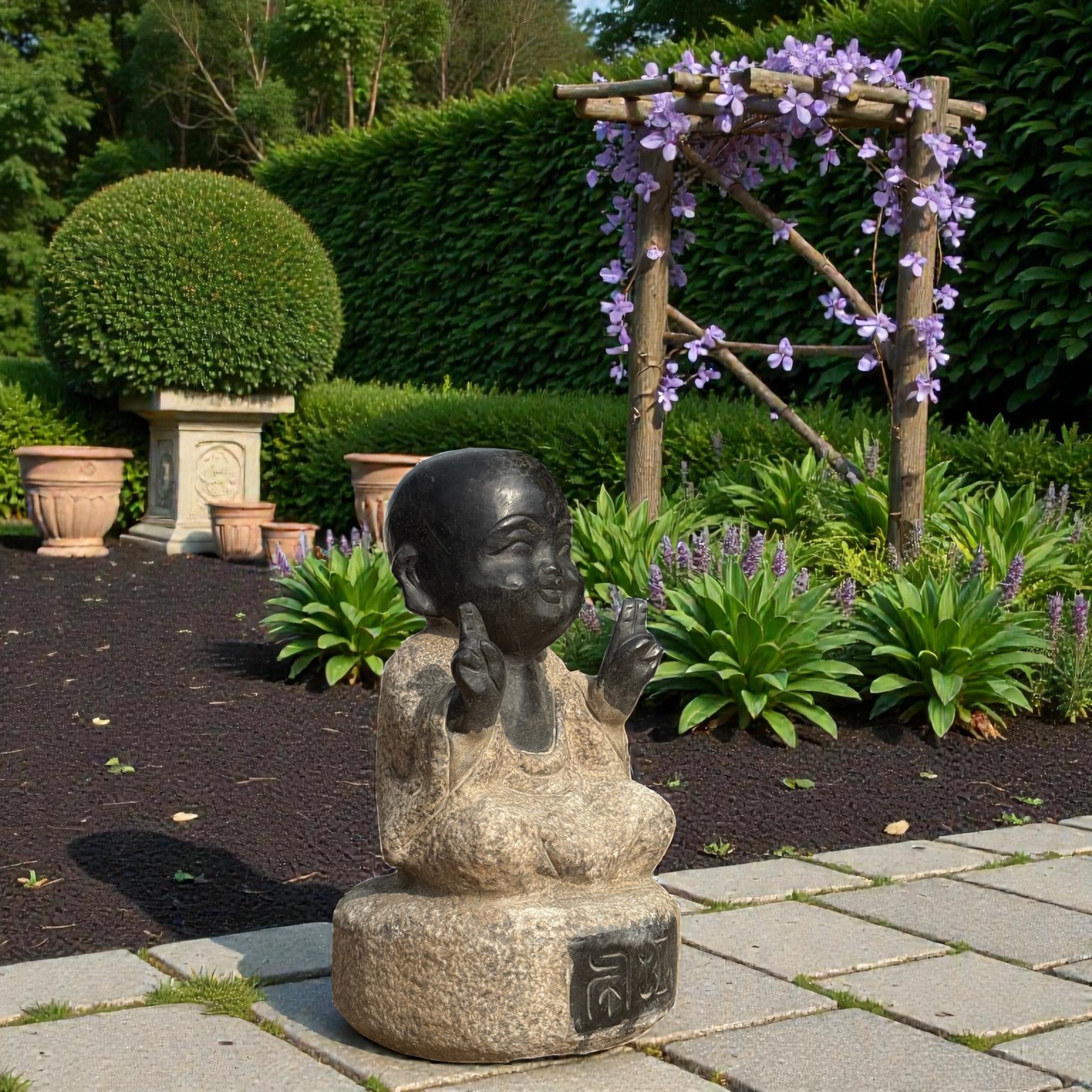 Zen Mönch Gartenfigur aus Naturstein Prana Mudra frostfest & witterungsbeständig
