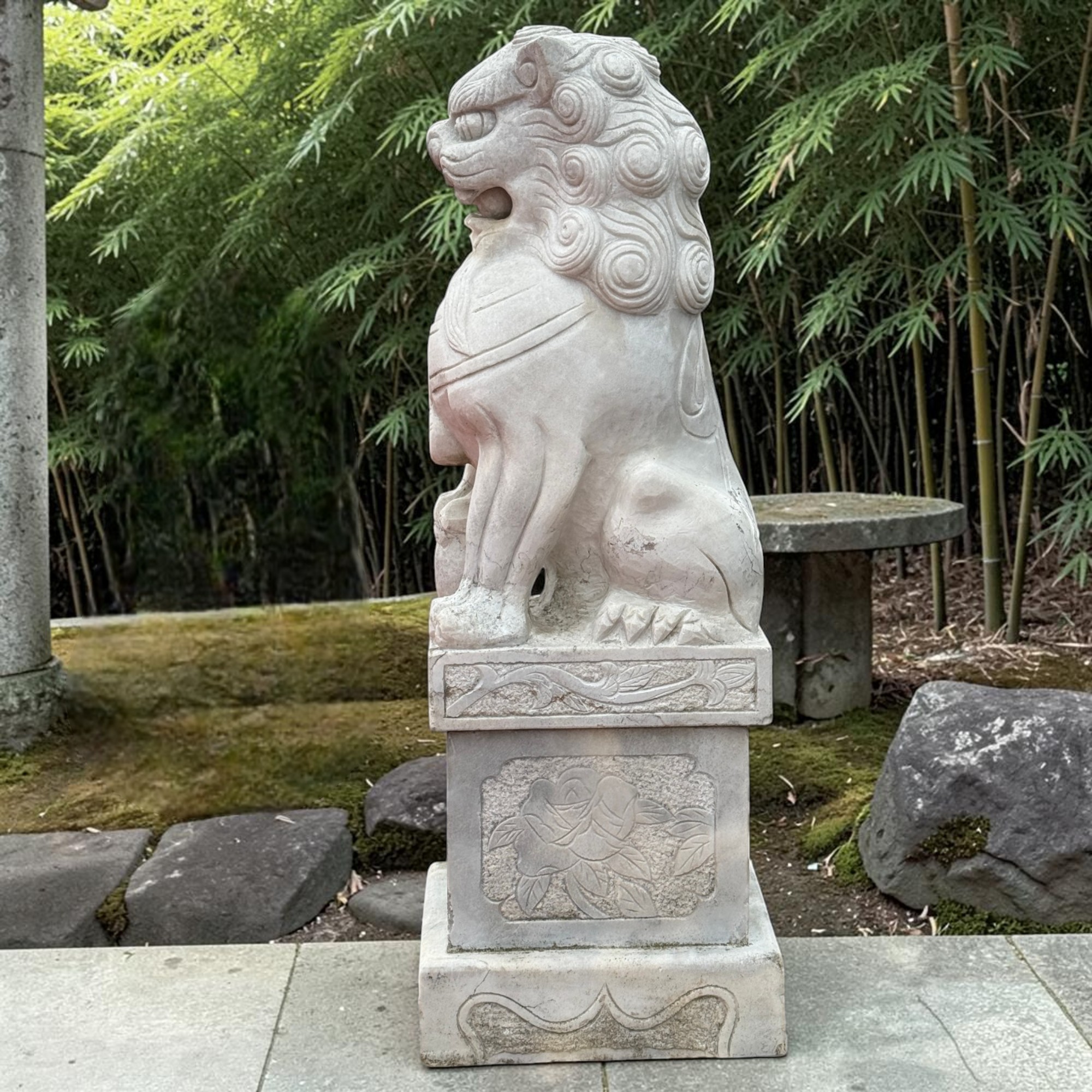 Fu-Hunde 150cm: Paar alte chinesische Wächterlöwen aus Stein für den Asia Garten