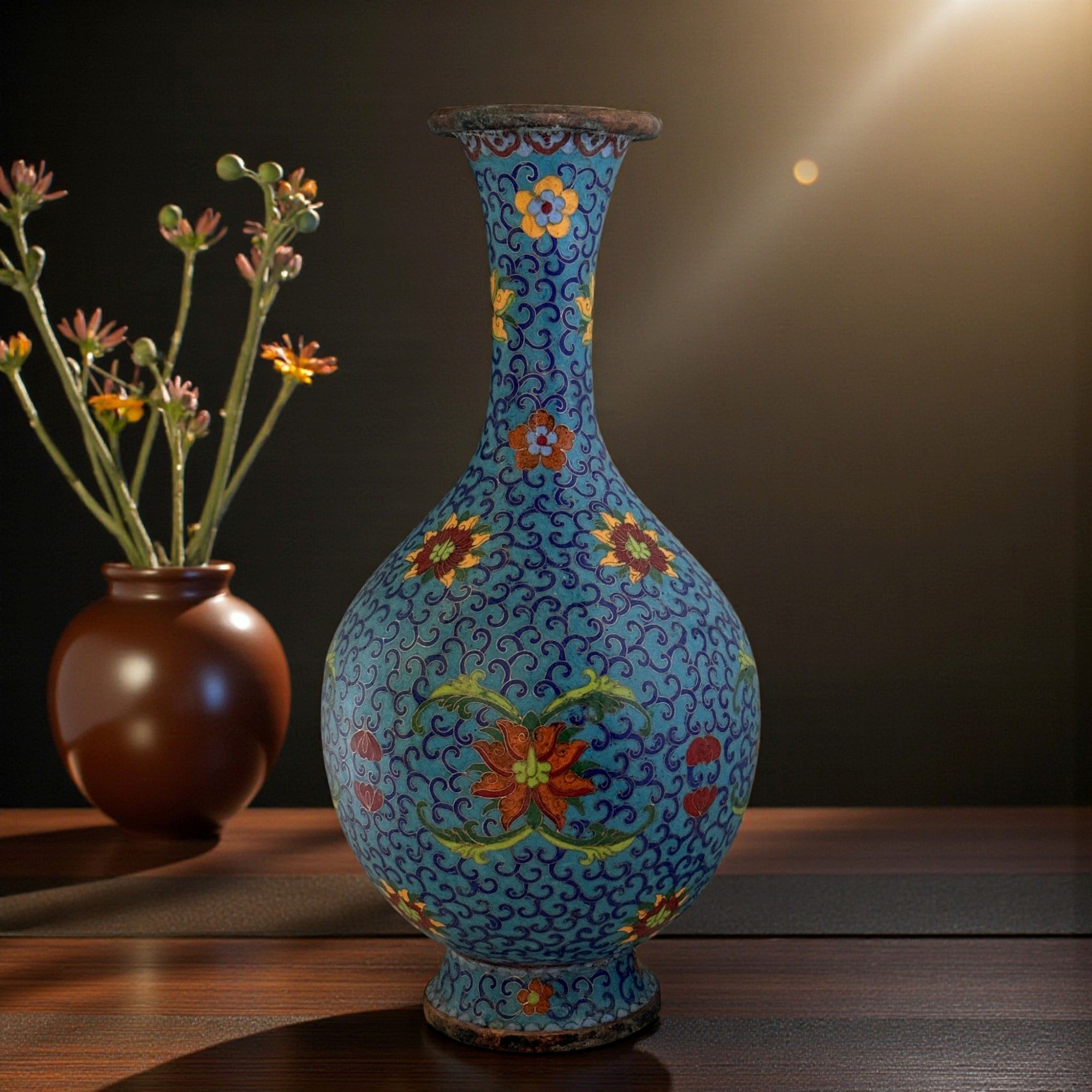 Chinesische Vase aus Bronze - Cloisonne mit Lotusblumen