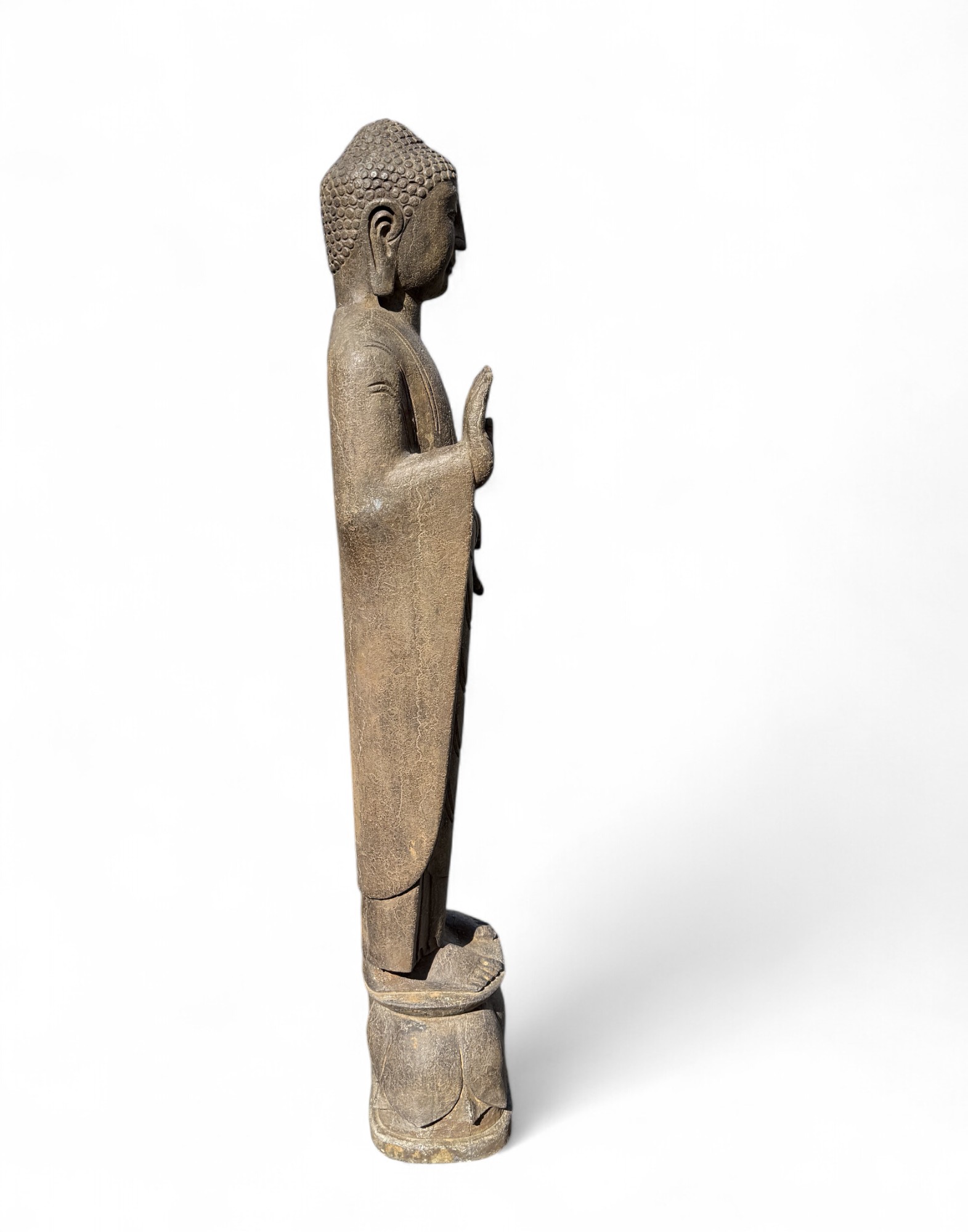 Stein Buddha 120 cm – Natursteinfigur mit Schutz- & Segnungsgeste