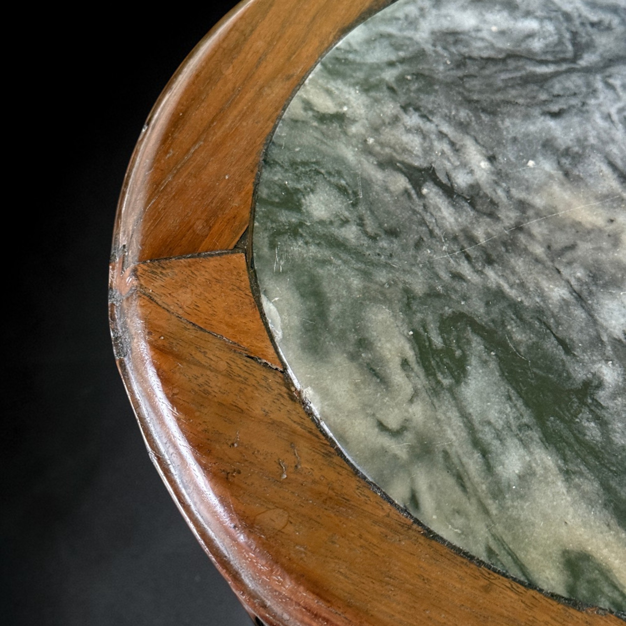 Chinesischer Beistelltisch Ulmenholz mit Marmorplatte – 45 cm