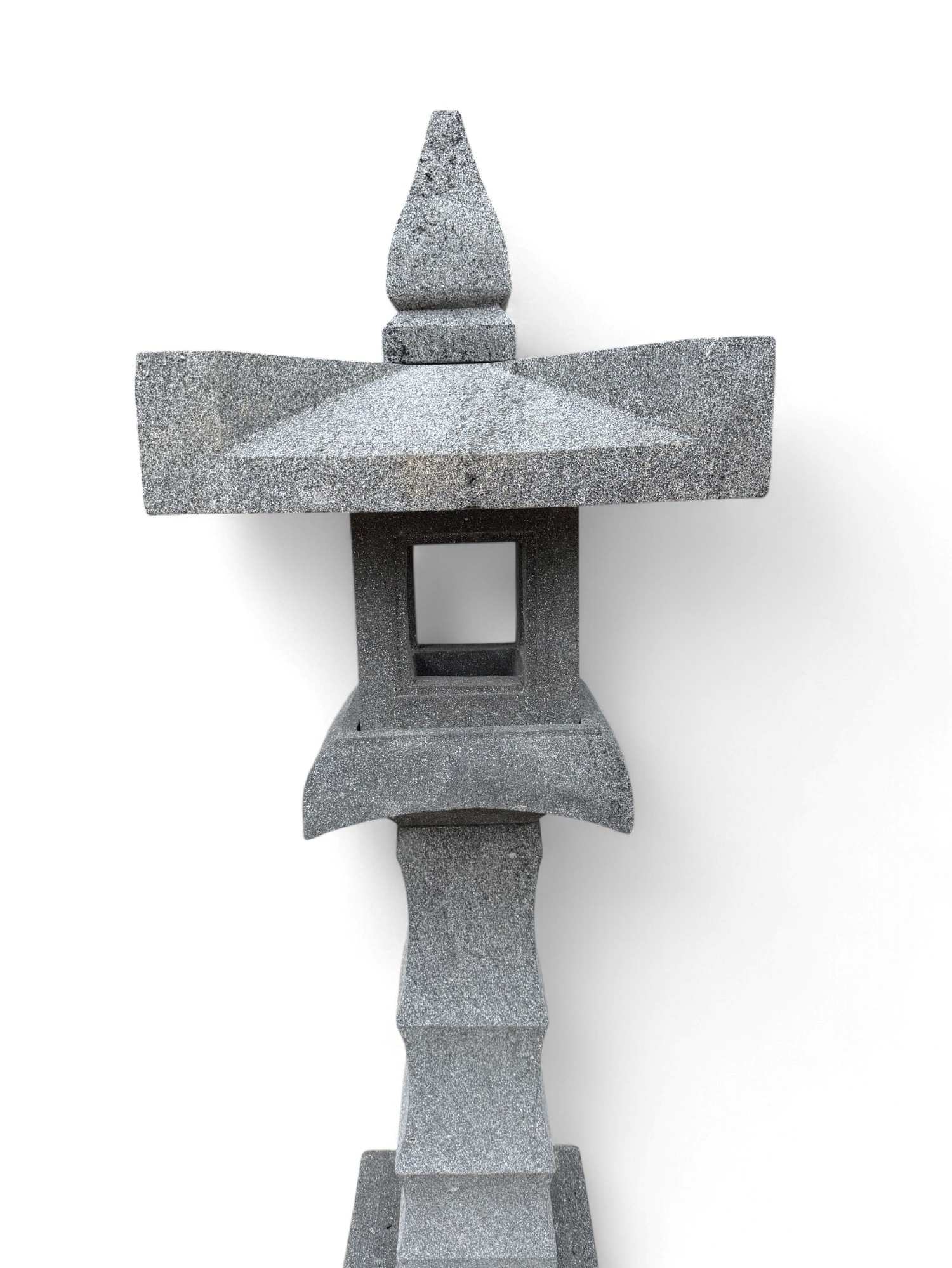 Ahnenhaus aus Lavastein – 150 cm Geisterhaus Pagode