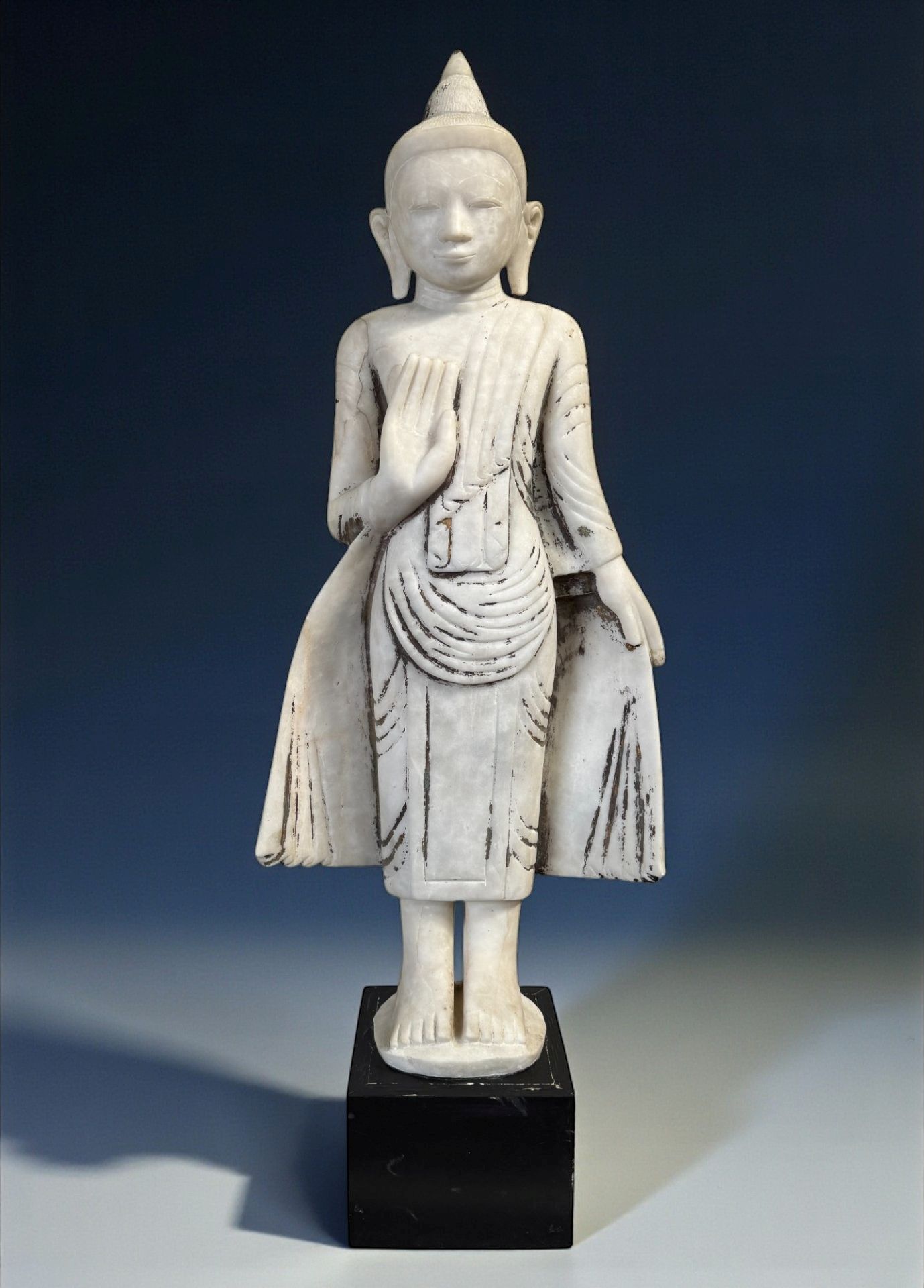 Alte Burma Buddha Statue aus Marmor Stein 108 cm groß Alte Burma Buddha Statue aus Marmor Stein 108 cm groß
