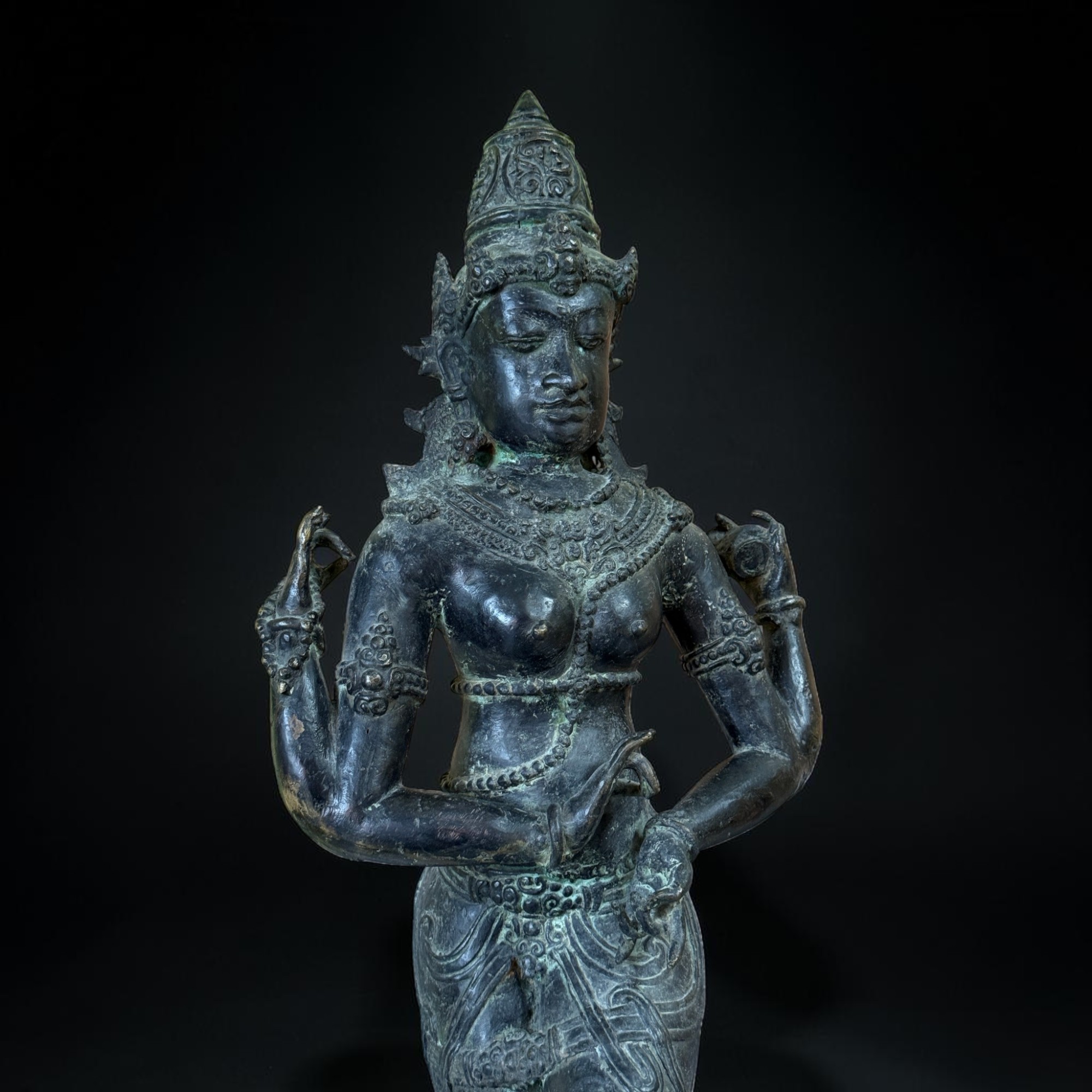 Indische Bronze Statue Devi Shakti im Chola Stil - 106 cm groß