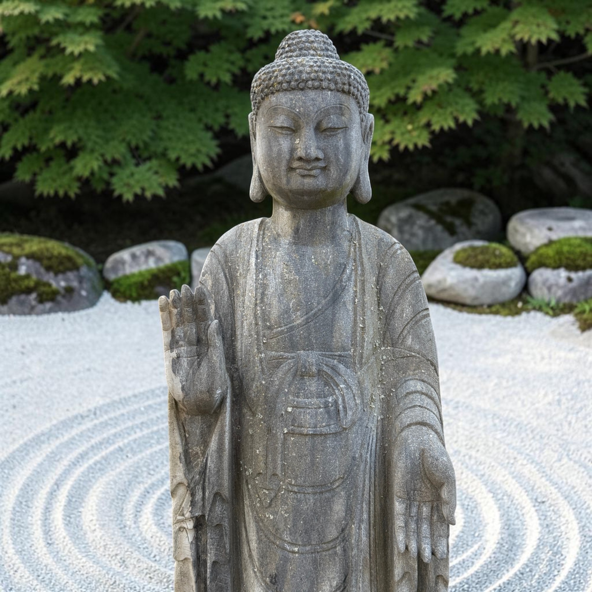 Alte Naturstein Buddha Statue für den Garten Steinskulptur