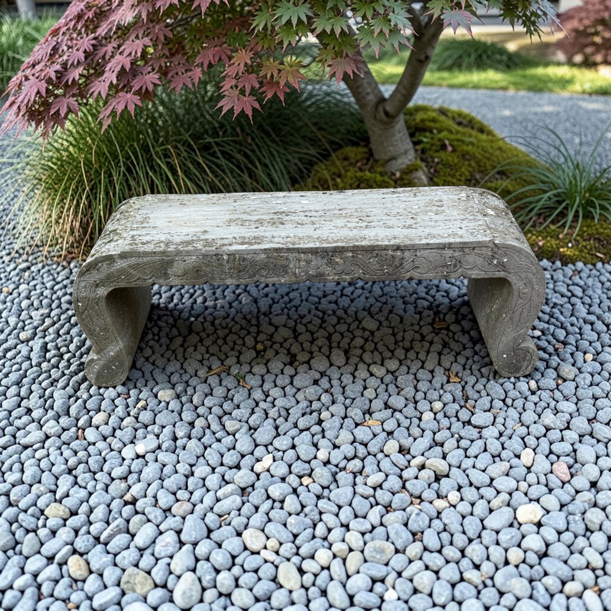 Bluestone Opiumbank mit Phönix-Relief – Alte Naturstein Gartenbank 120 cm