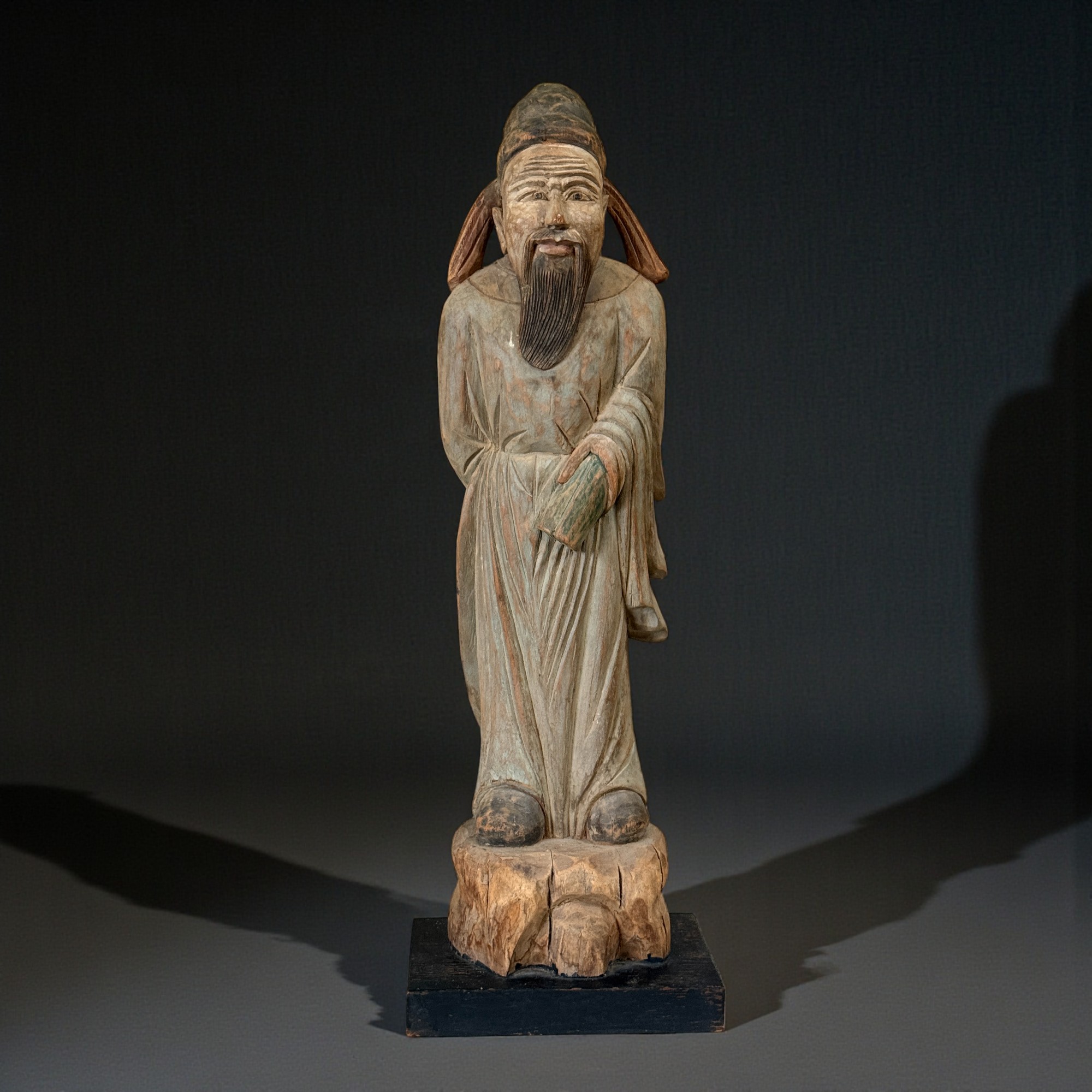 Große Konfuzius Statue aus Holz geschnitzt