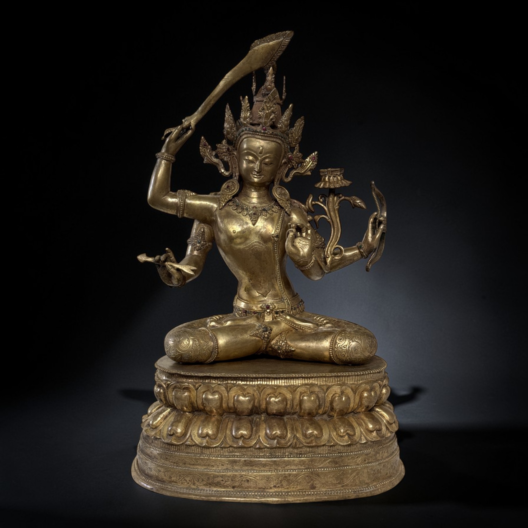 Vergoldete Manjsuhri Statue Bodhisattva mit Rubin & Türkis