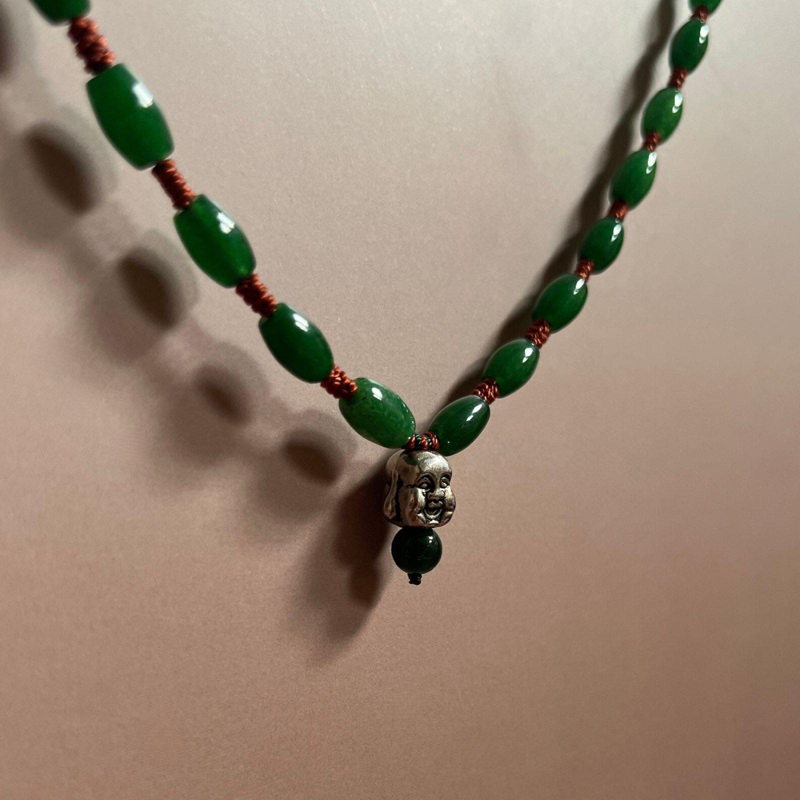 Happy Buddha Kopf Halskette - grüne Jade