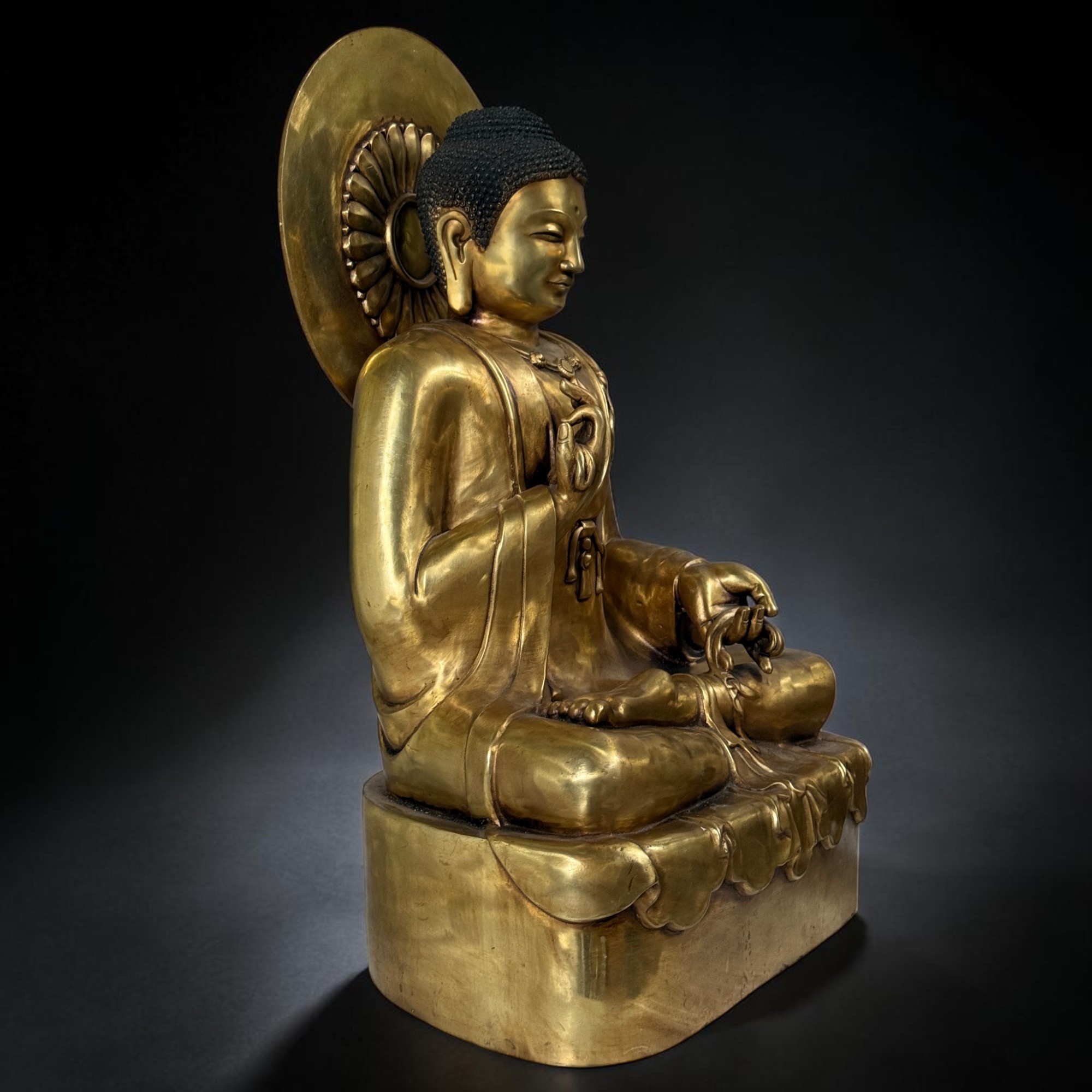 Sitzende Bronze Buddha Skulptur mit Nimbus Sichuan 60cm