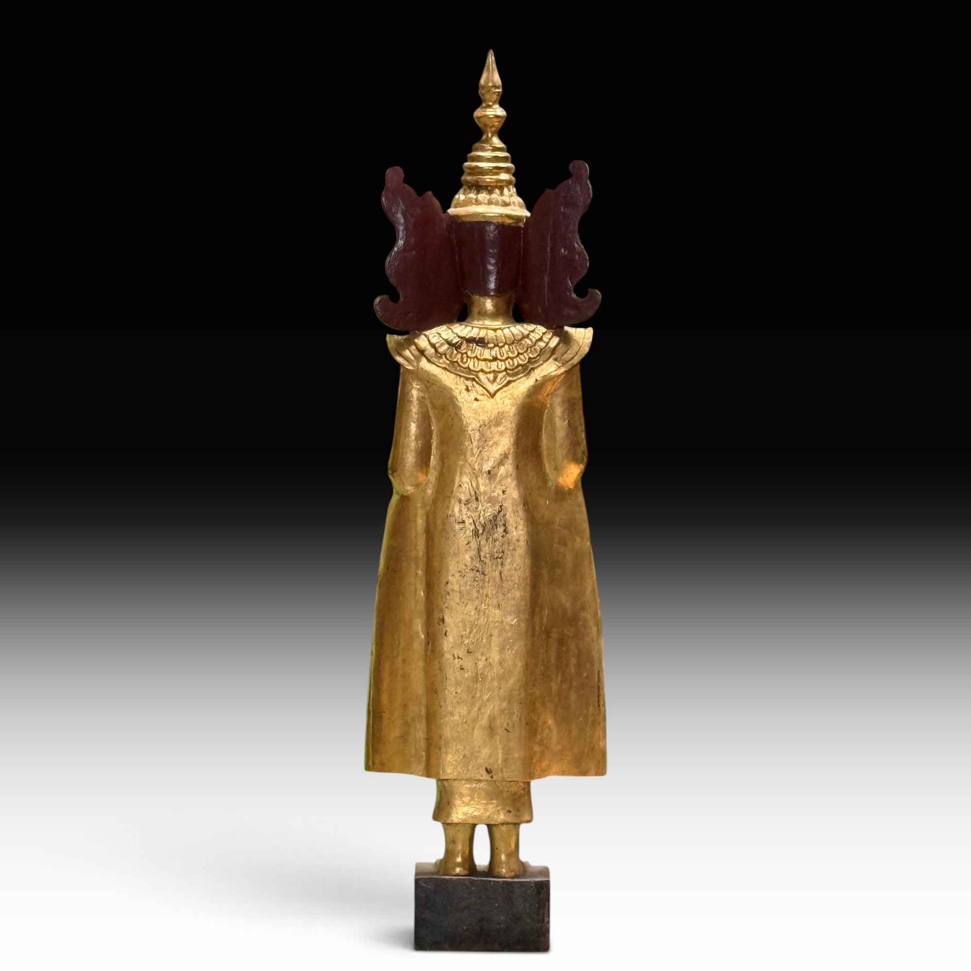 Alte Buddha Statue Teakholz Burma – Königsbuddha Jambupati vergoldet, 155 cm