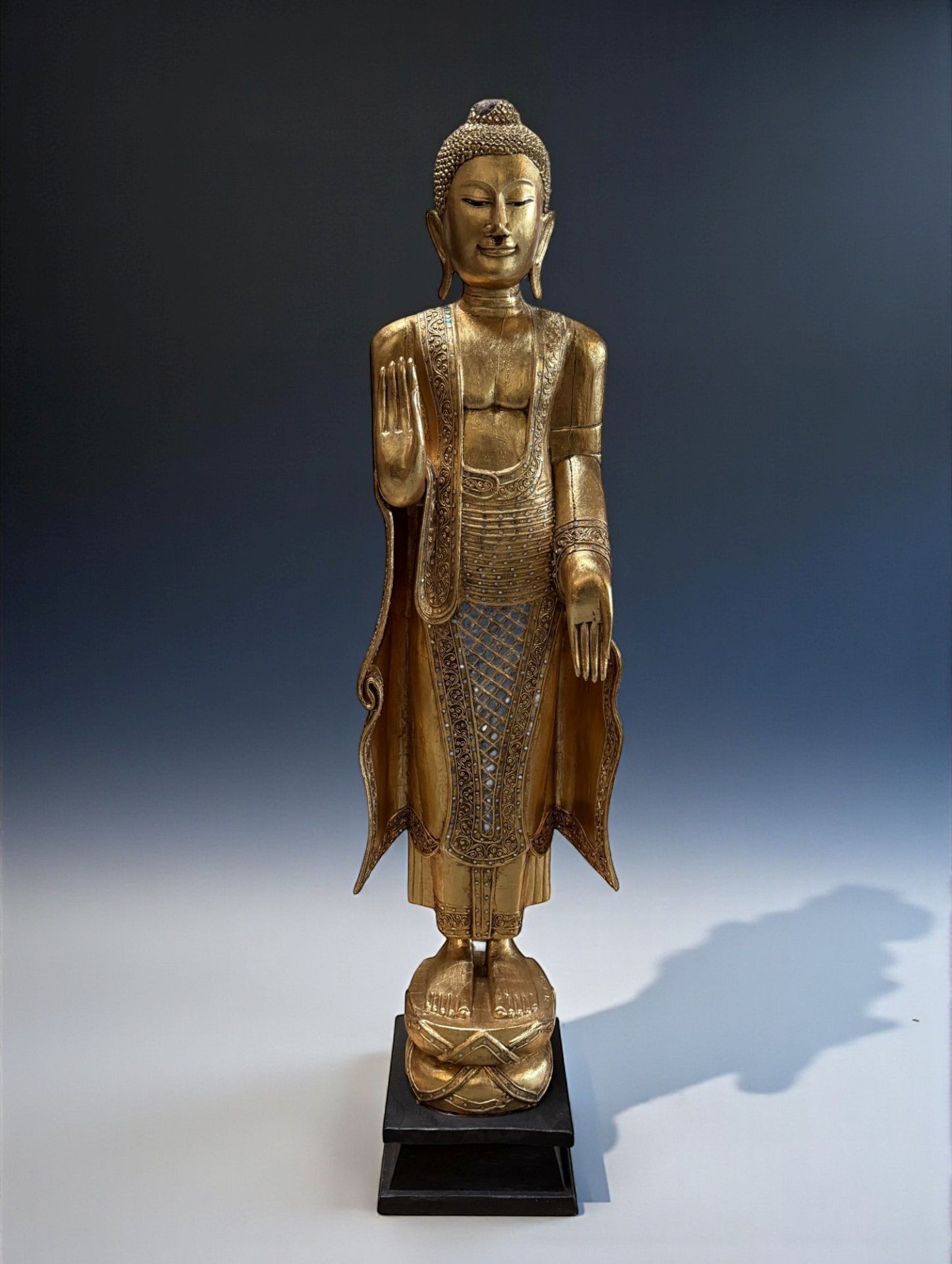 Holz Buddha Statue Thailand Skulptur mit Blattgold, 140 cm Holz Buddha Statue Thailand Skulptur mit Blattgold, 140 cm