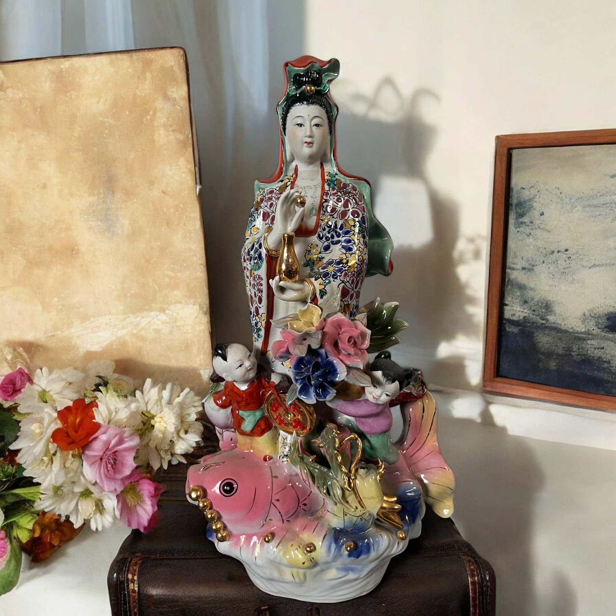 Buddha Figur Kwan-Yin aus Porzellan 44cm groß